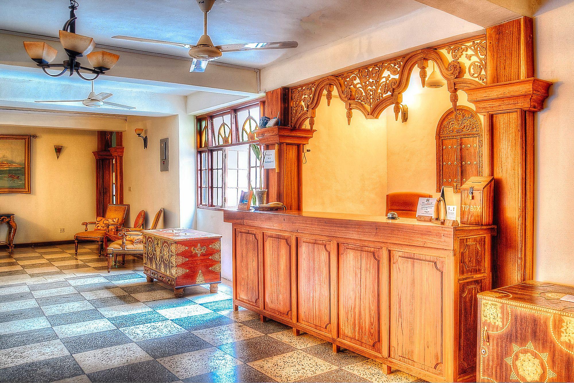 Vista Lobby Abuso Inn