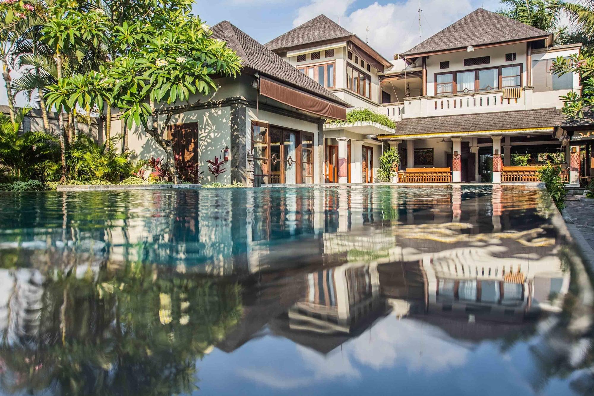 Varios djabu Canggu Beach Villa
