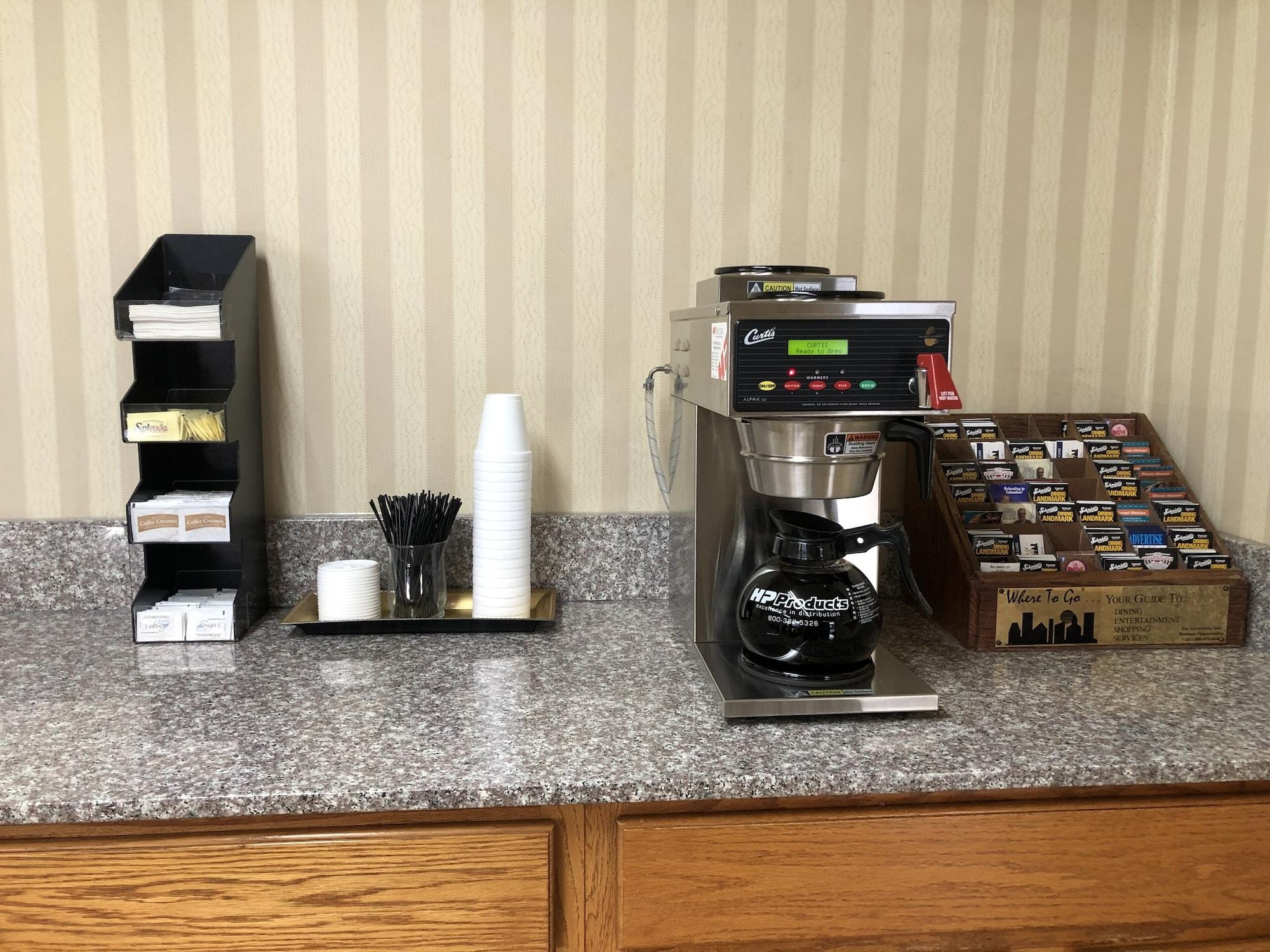 Vista Lobby Rodeway Inn Columbus West