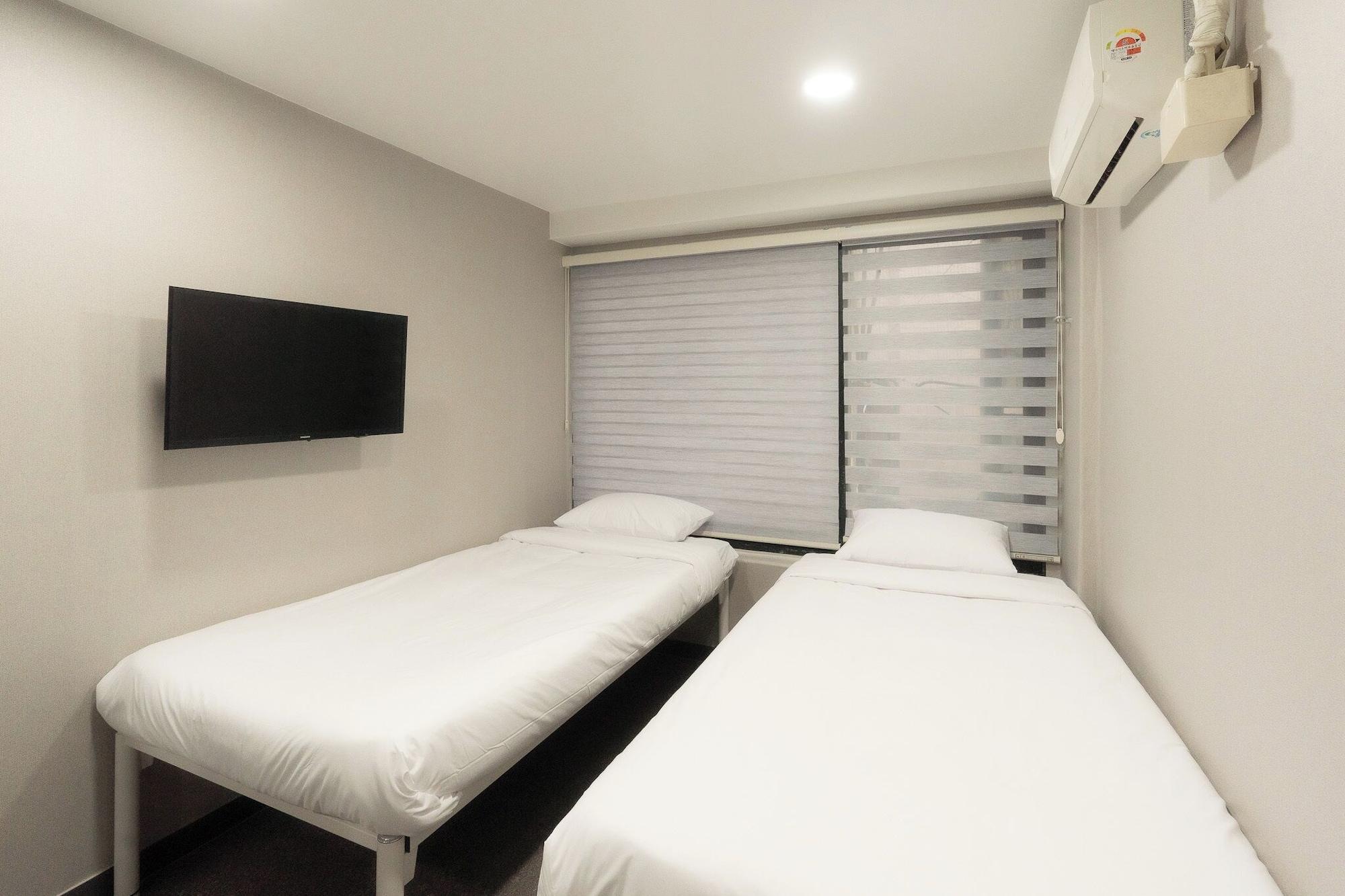 Varios PixelStay MyeongDong