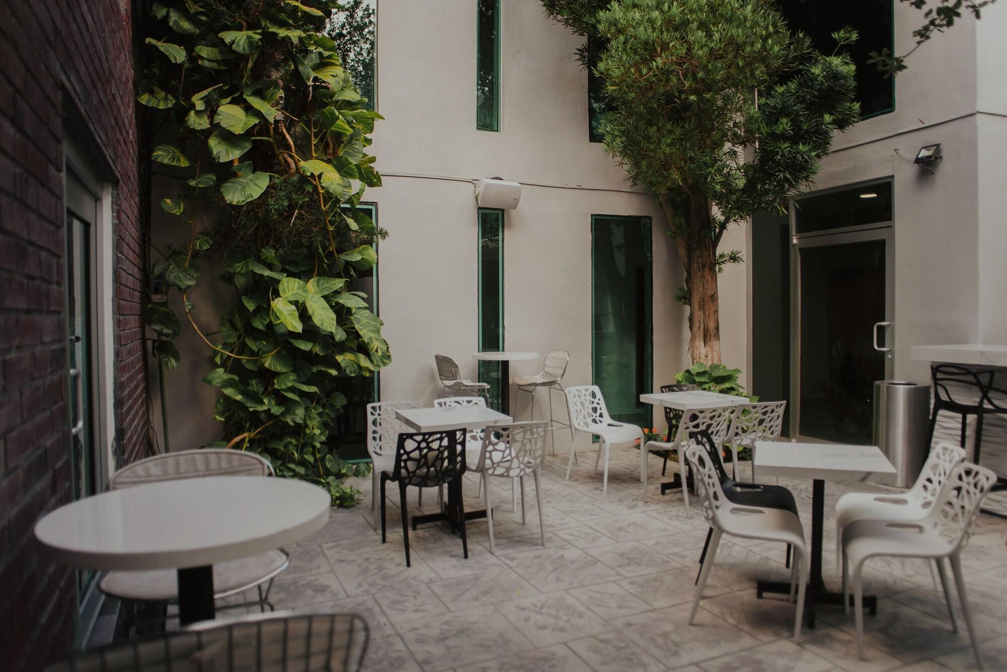 Restaurant Stay Inn Hotels