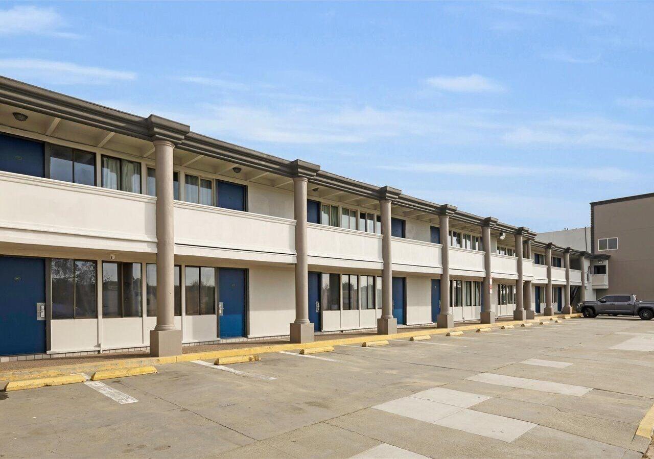 Varios Motel 6 San Francisco, CA – Great Highway
