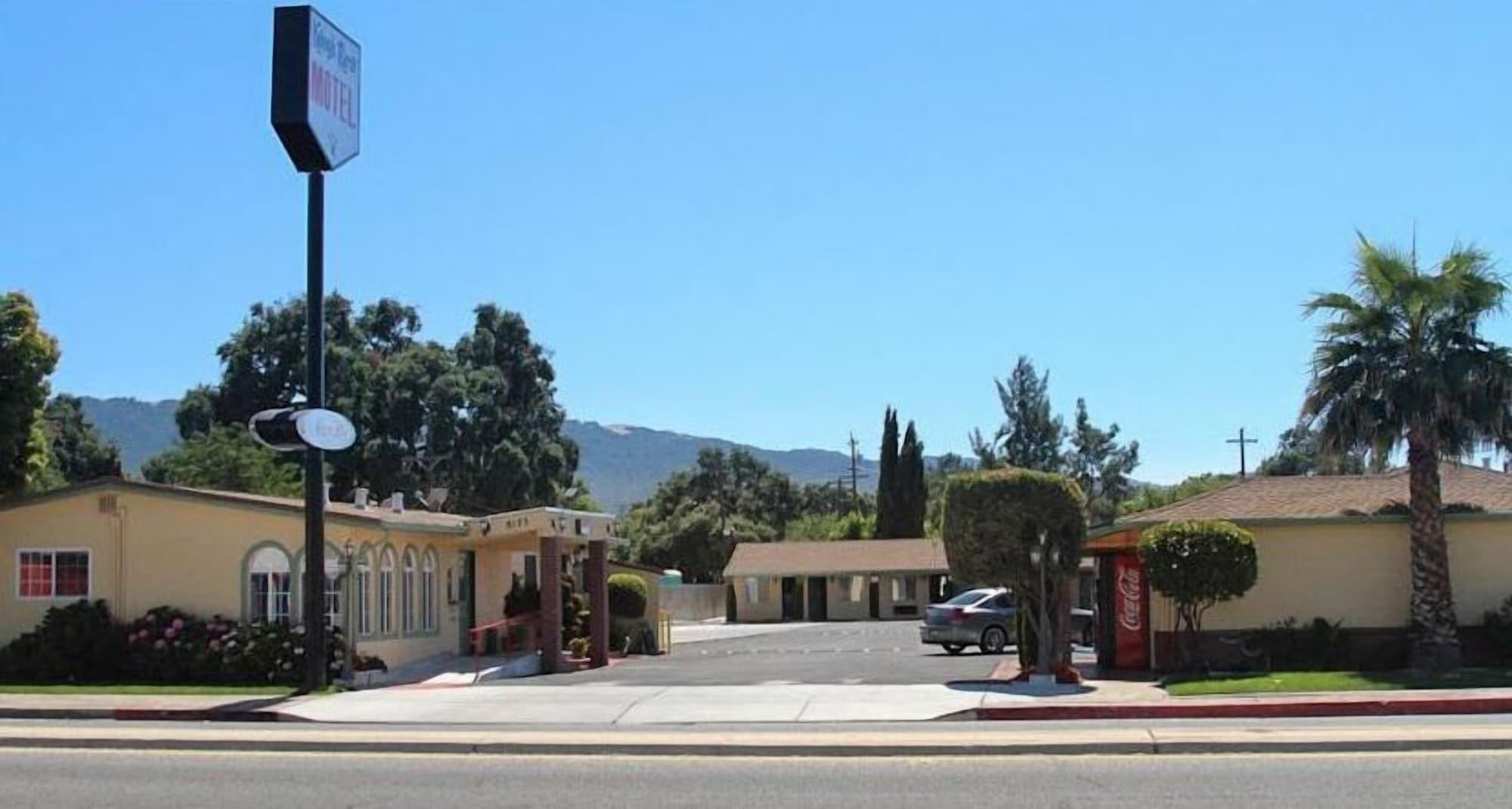 Varios King's Rest Motel