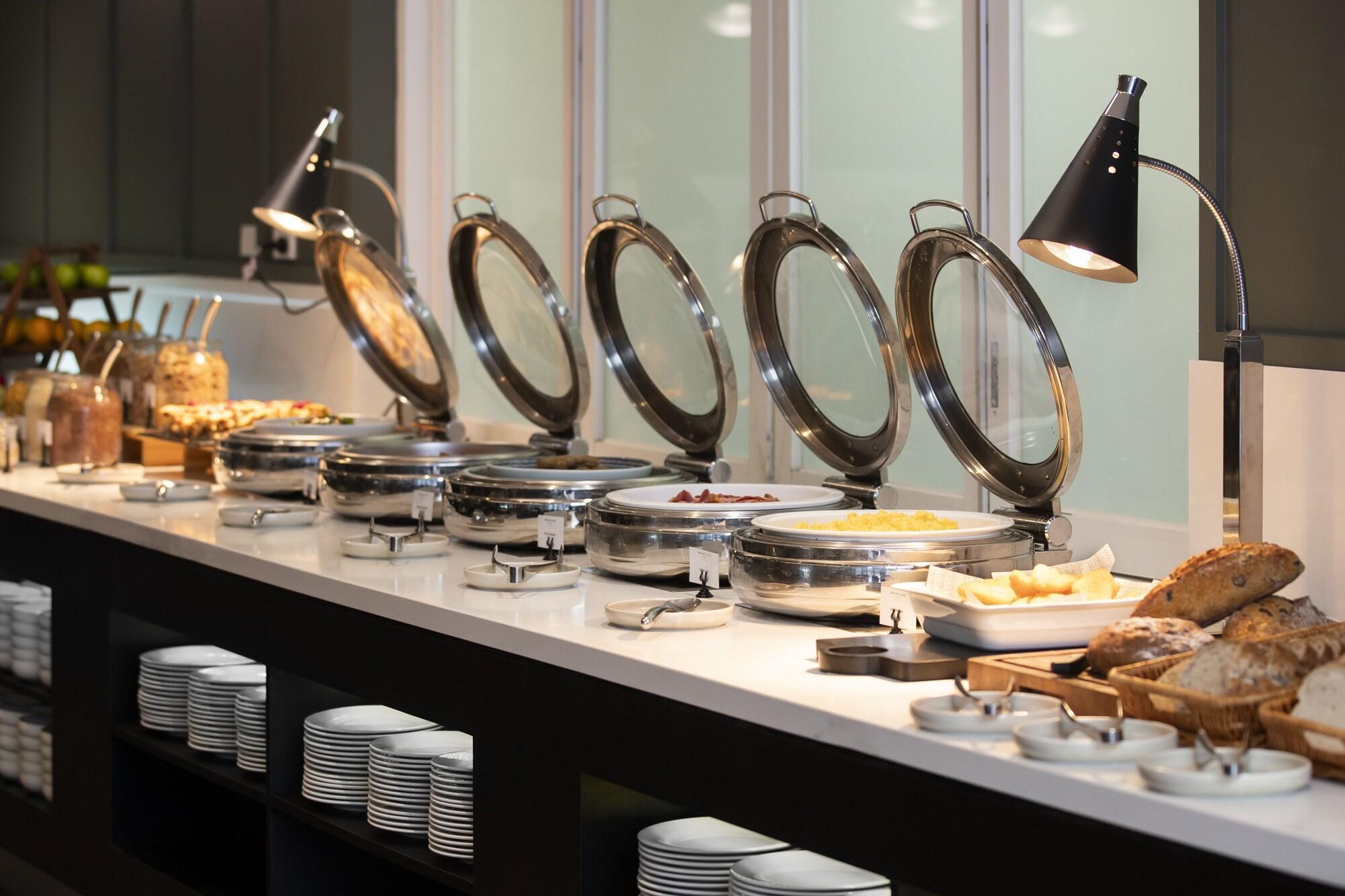 Restaurant Mercure Sydney Blacktown