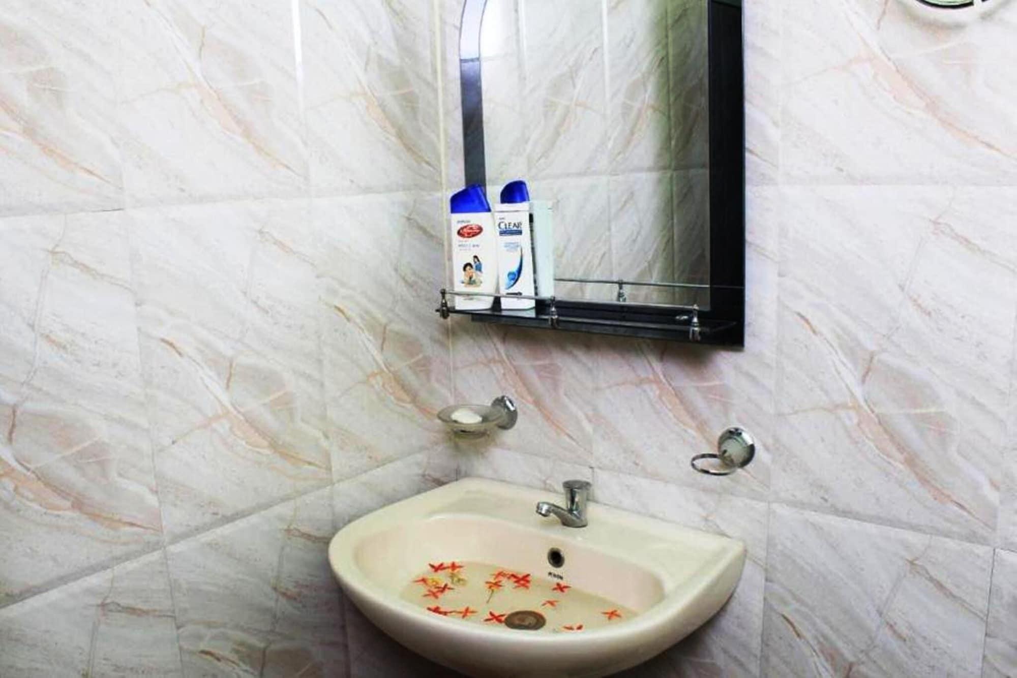 Equipamiento de Habitación Keerthi Homestay