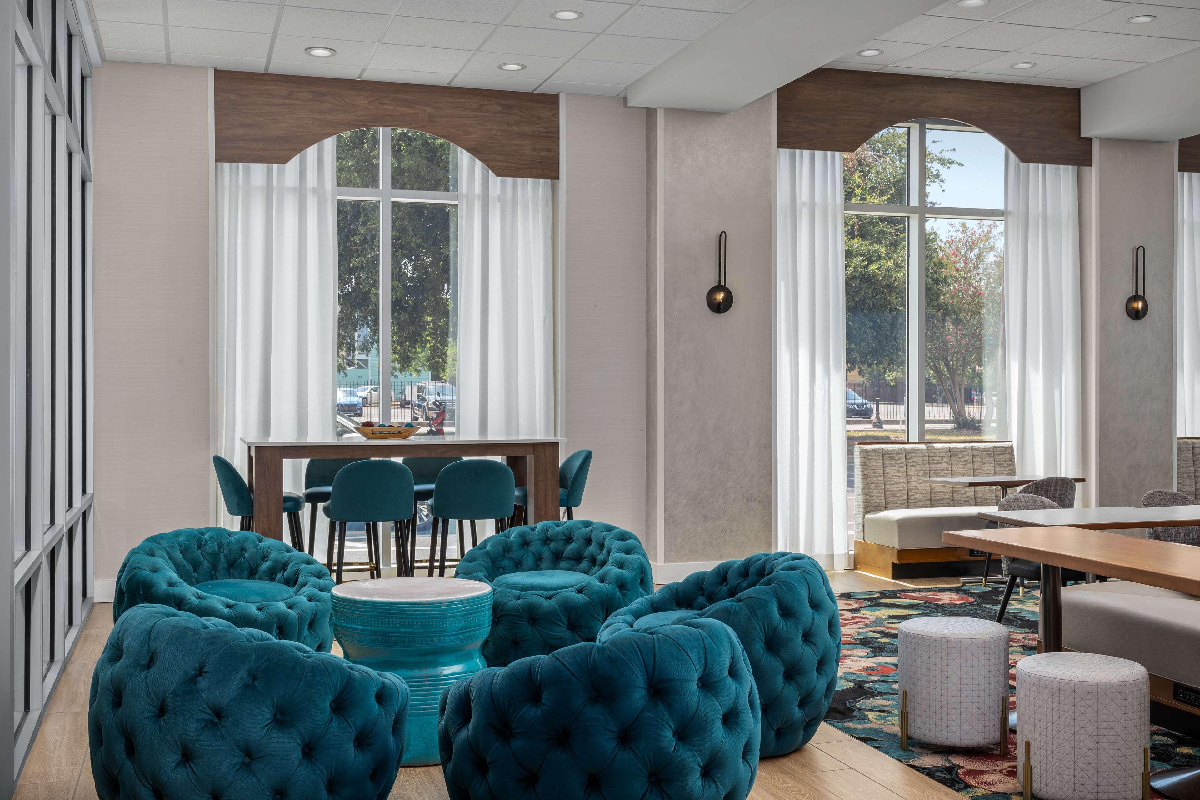 Vista Lobby Hampton Inn New Orleans French Quarter Market Area