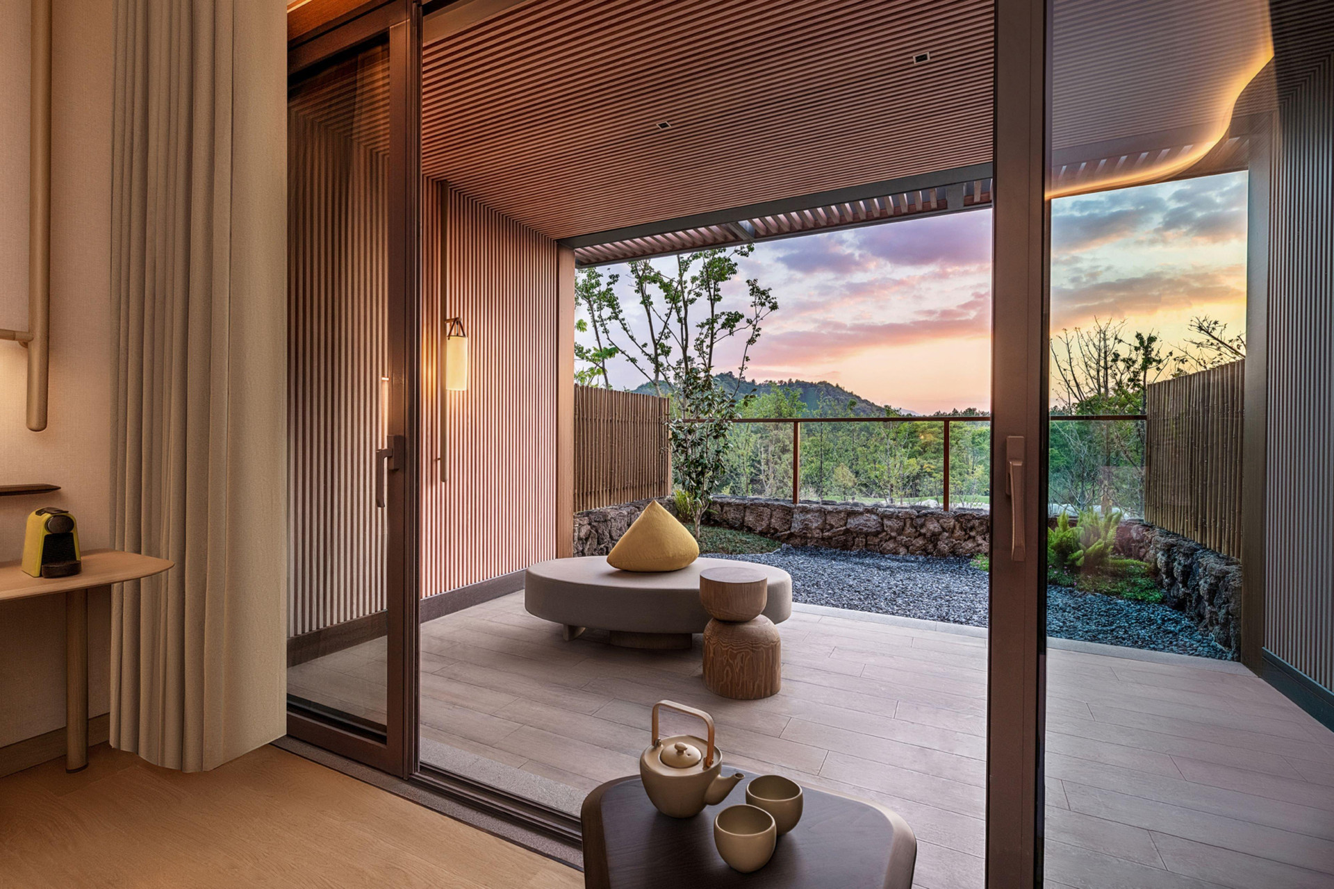 Vista Exterior Indigo Anji