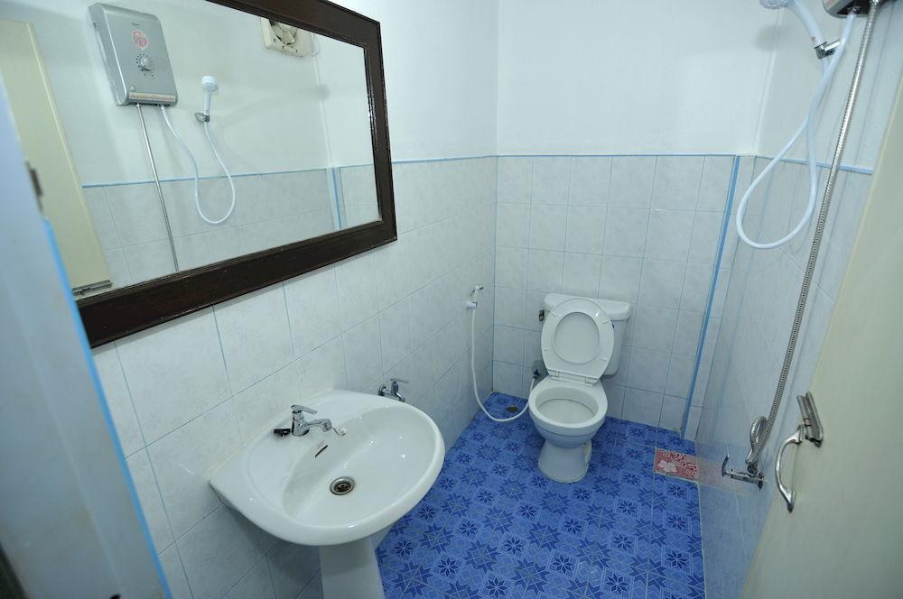 Equipamiento de Habitación Hussin House