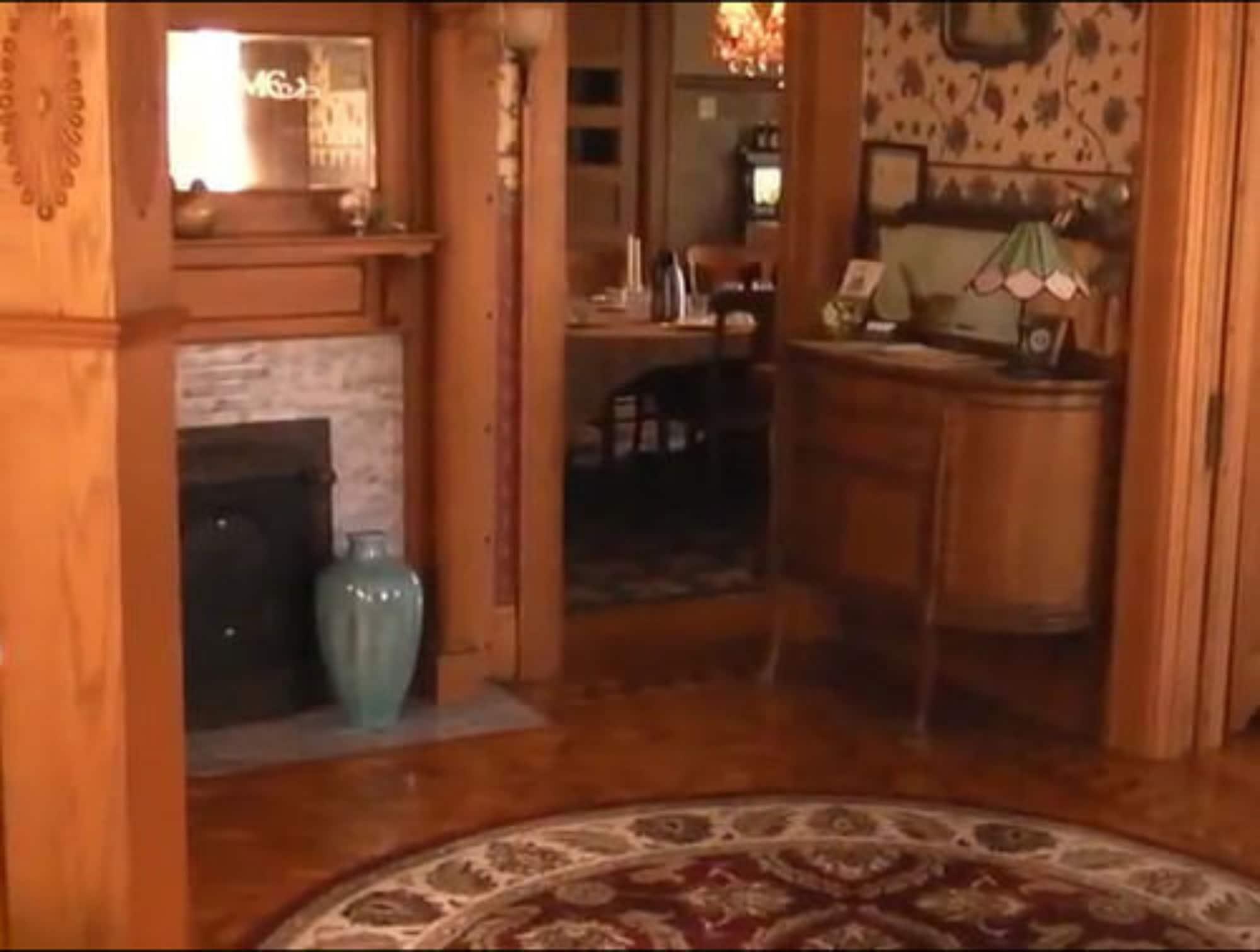 Vista Lobby McConnell Inn