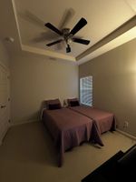 Alquiler Vacacional - Purple King Size 3-bedroom apartment in wonderful McAllen with WiFi, AC