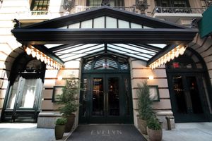 Alojamiento - The Evelyn Hotel