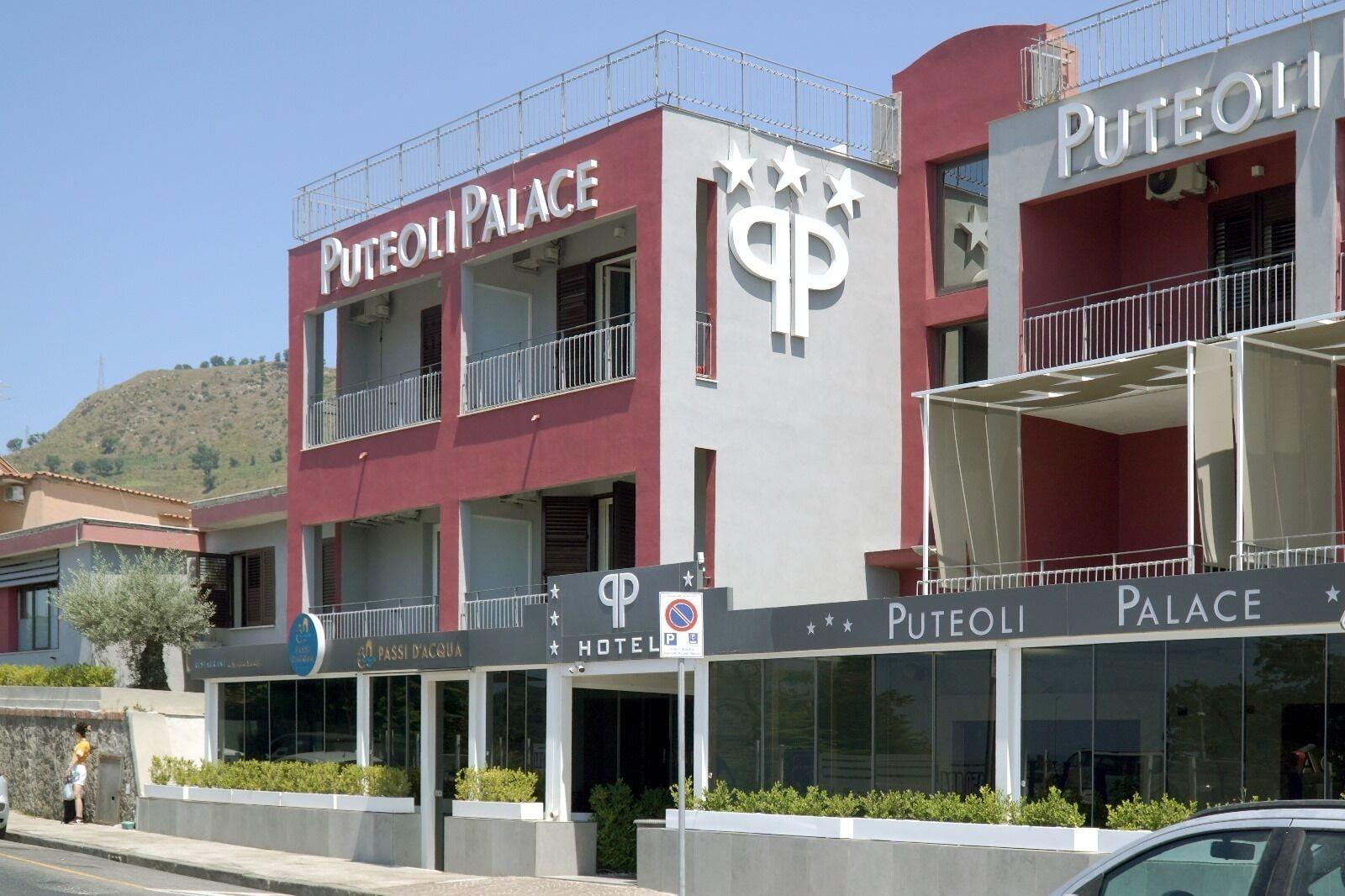 Varios Puteoli Palace Hotel