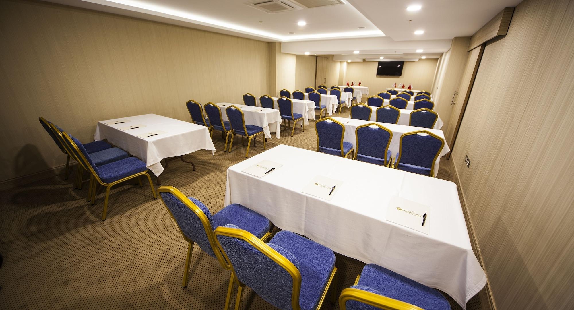 Sala de Reuniones Hotel Golden Way Giyimkent