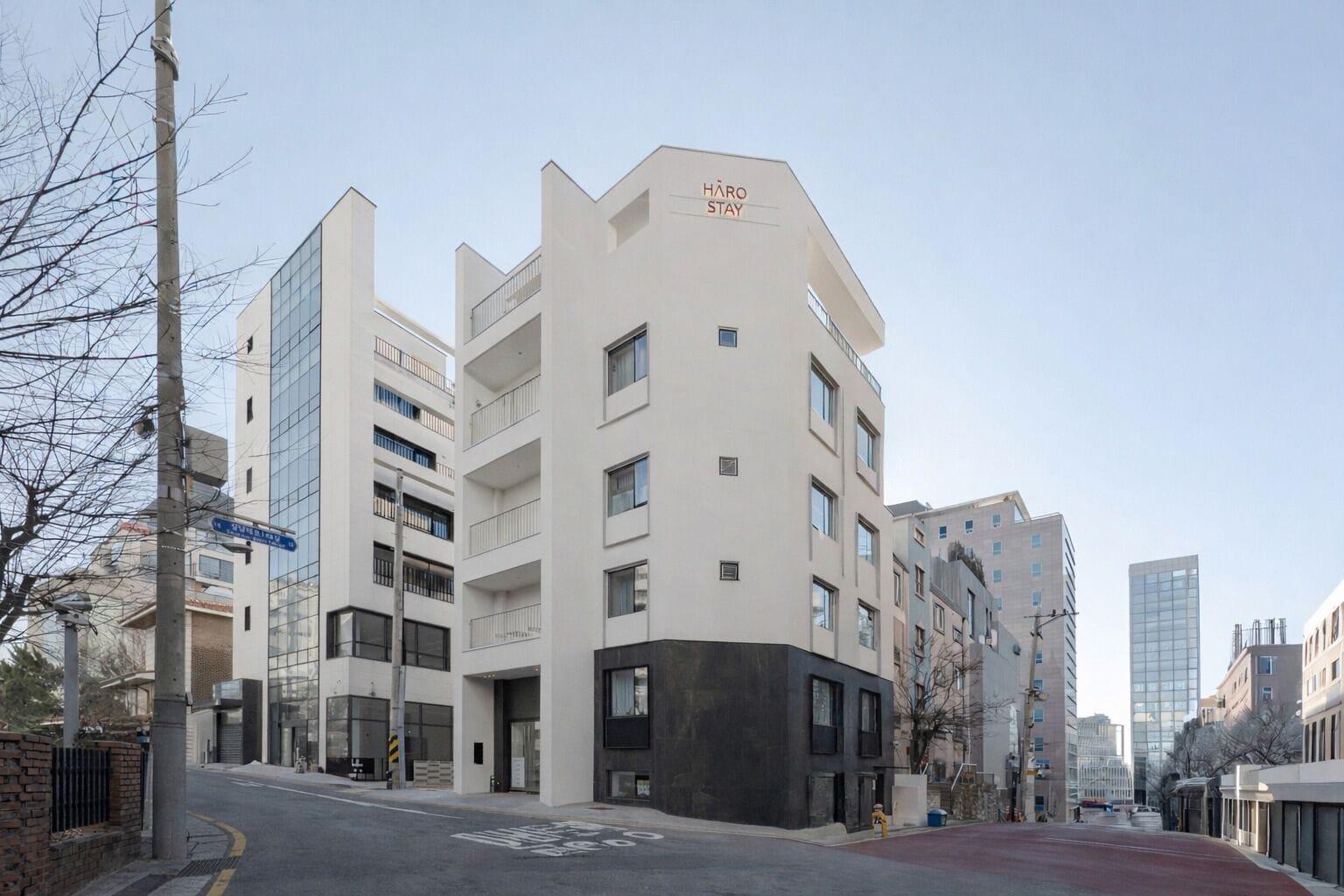 Vista Exterior Haro Stay Sinsa