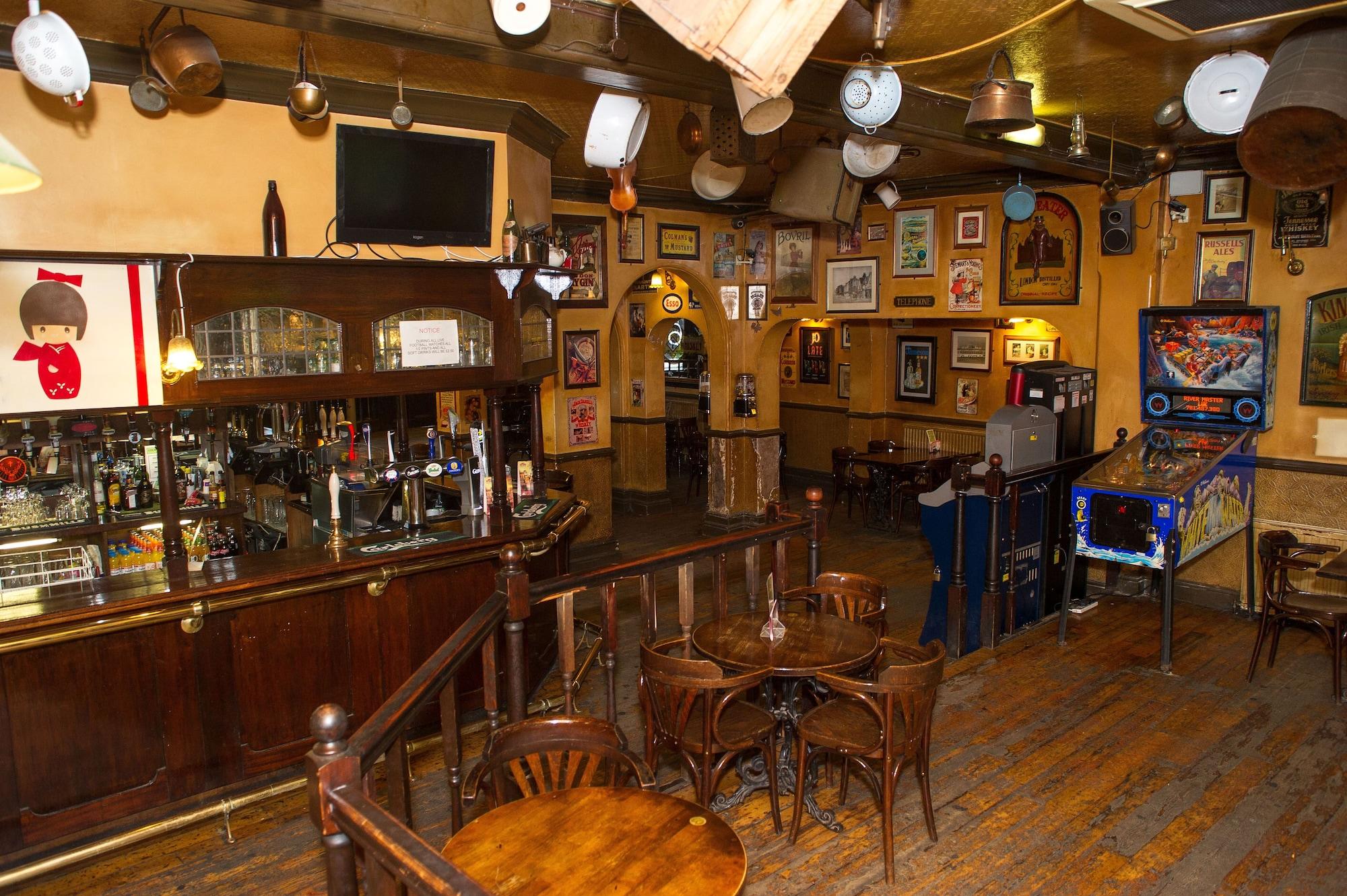 Vista Lobby The Fountain