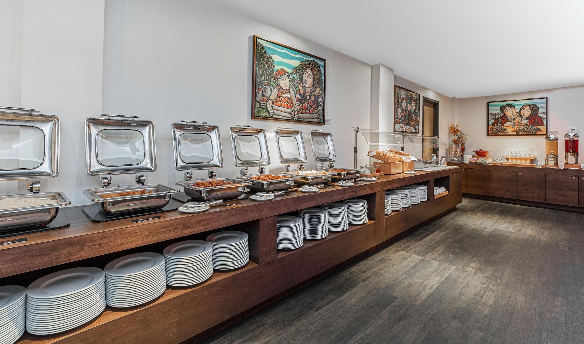 Restaurant DoubleTree by Hilton Quebec Resort
