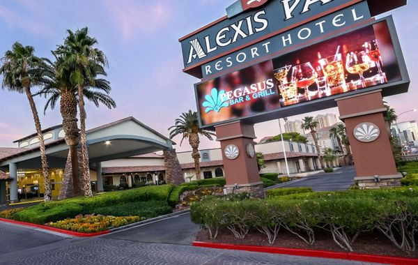 Alexis Park All Suite Resort - Hoteles 3 estrellas en Las Vegas, Nevada