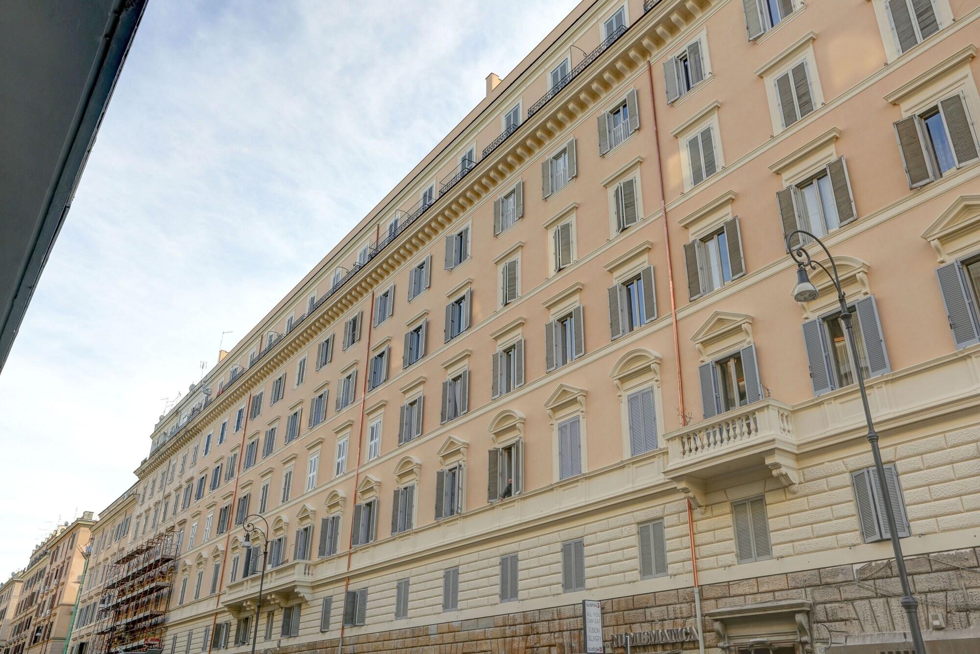 Vista Exterior Voyager House