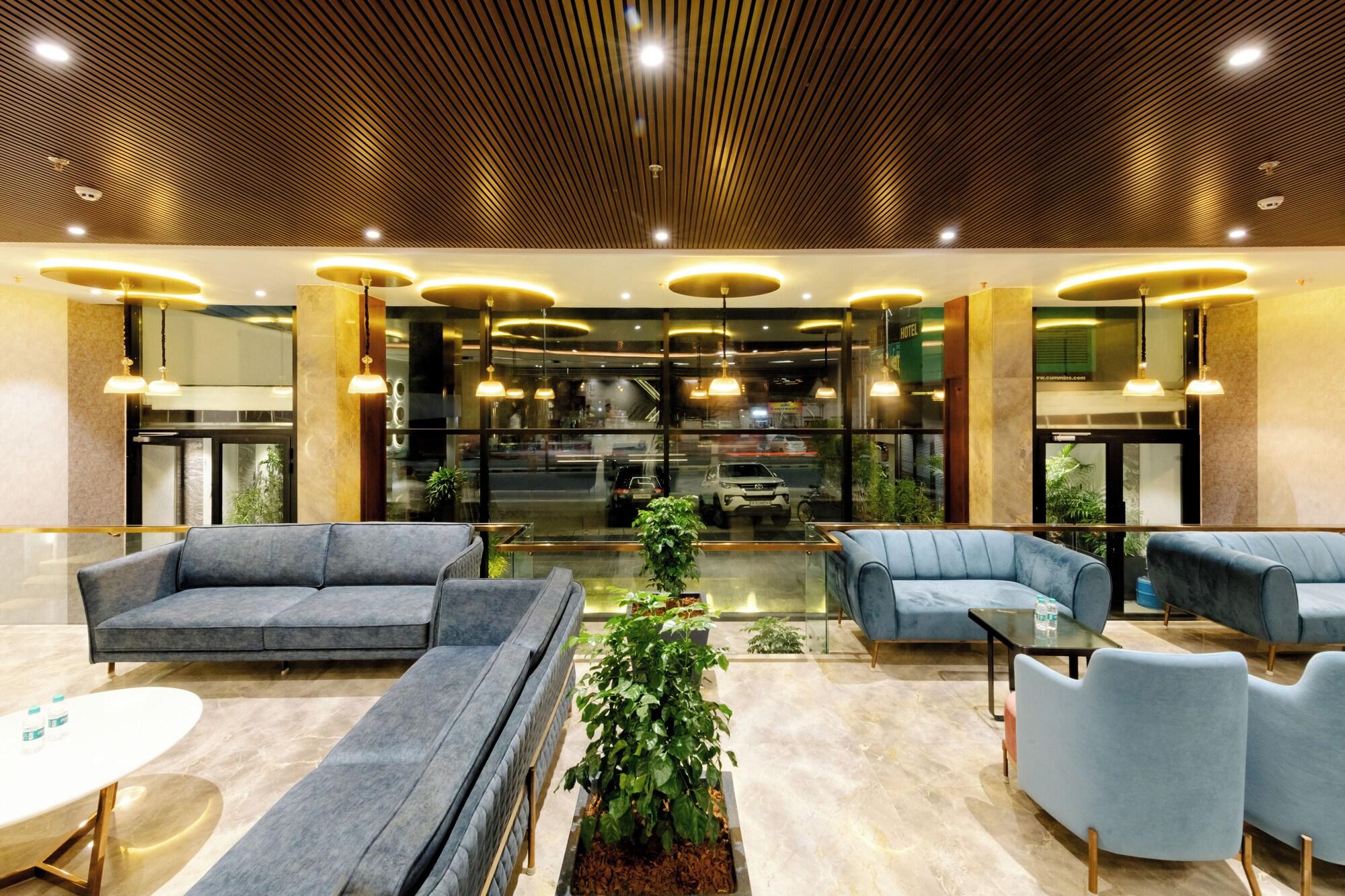 Vista Lobby Signature Hotel