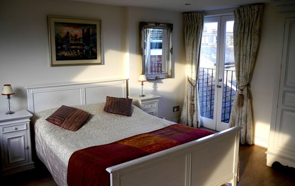 Goodenough Guesthouse