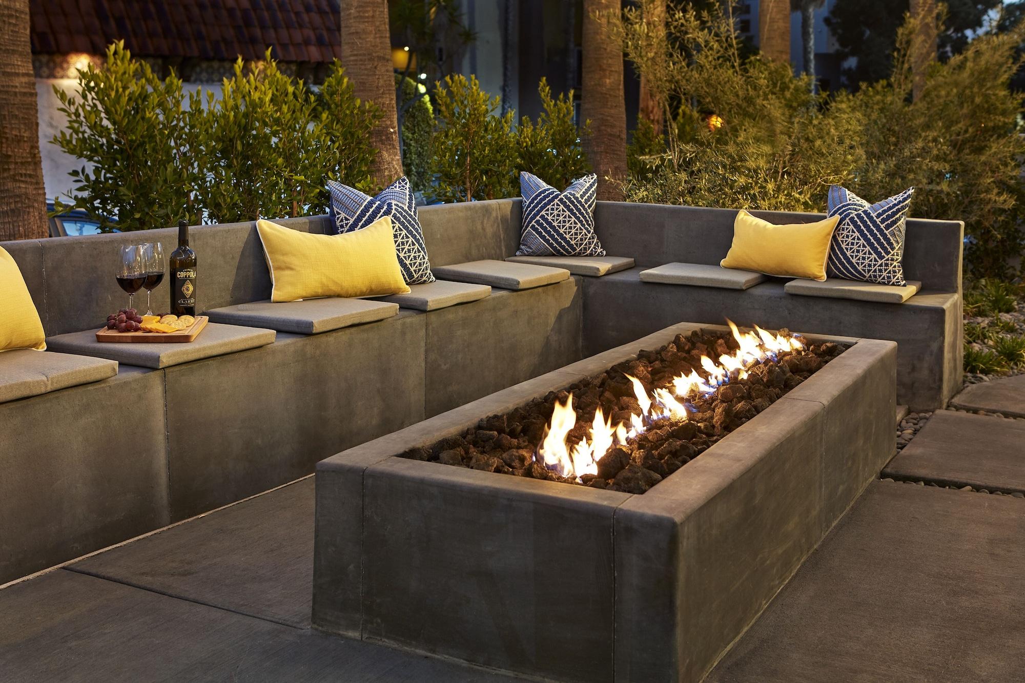 Bar/Salón Pacific View Inn