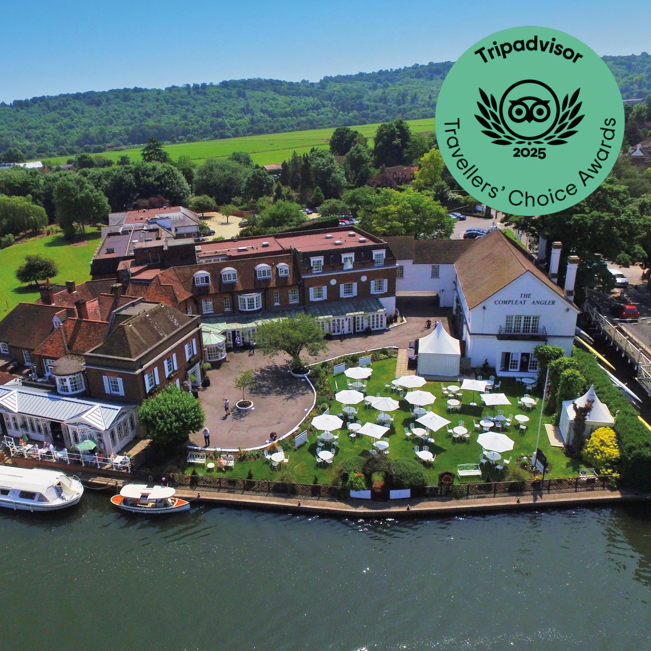 Vista Exterior Macdonald Compleat Angler
