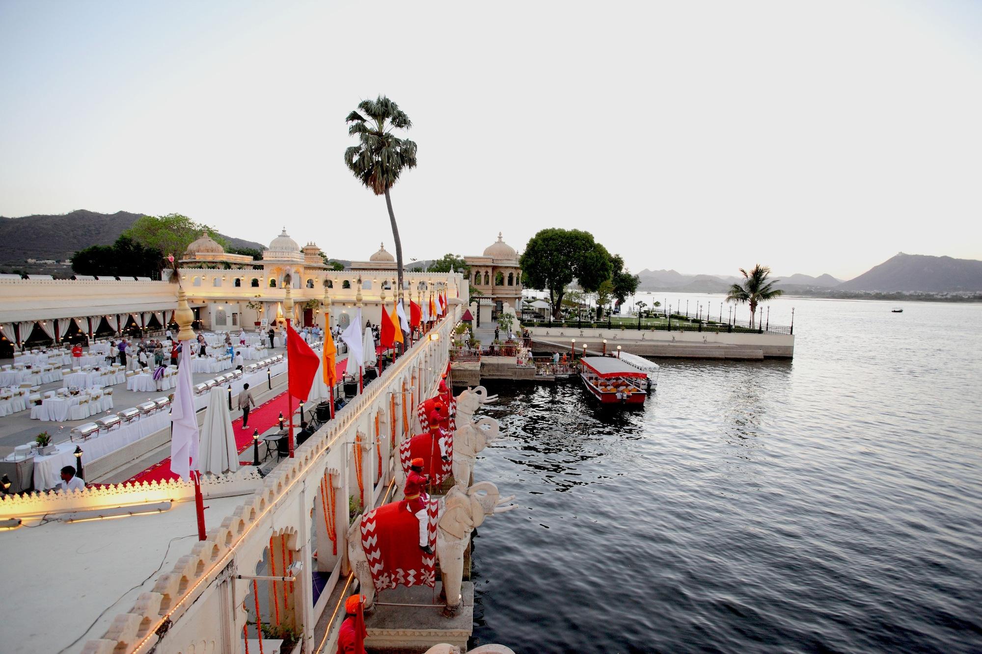 Vista Exterior Jagmandir Island Palace