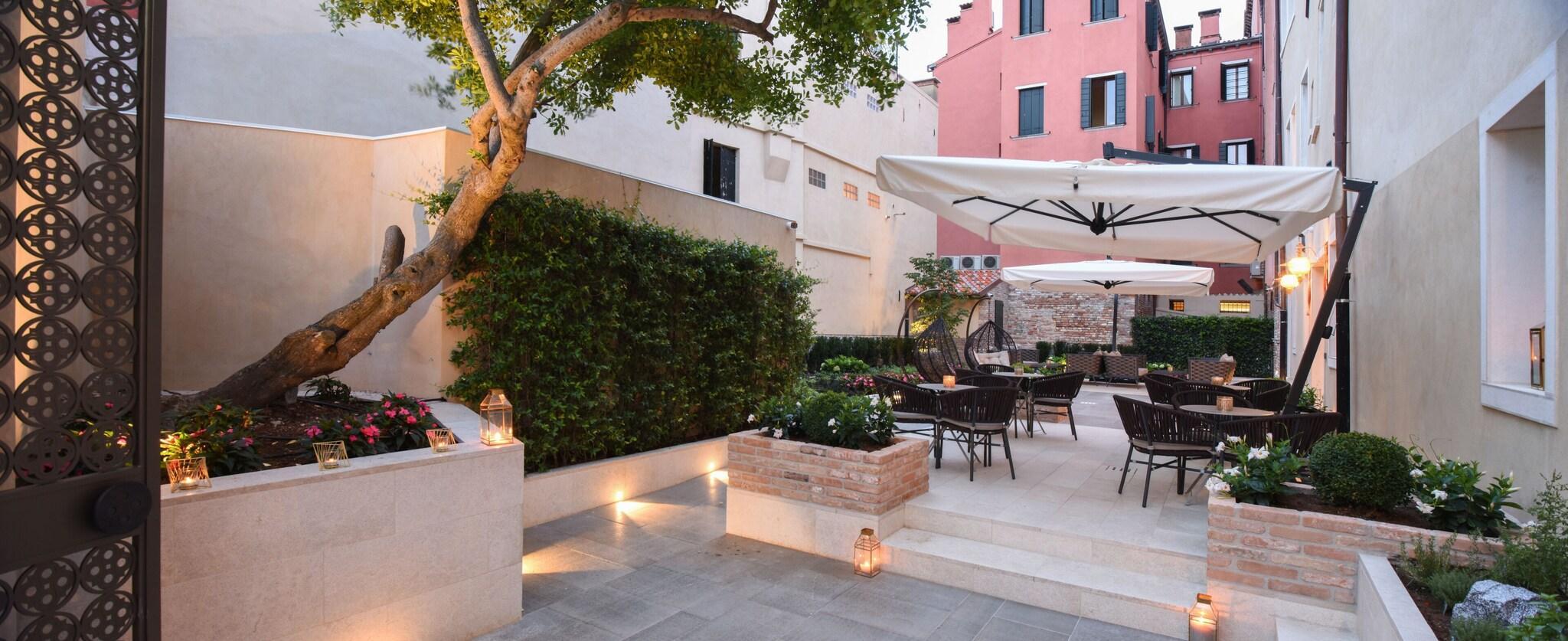 Vista da fachada Santa Croce Boutique Hotel