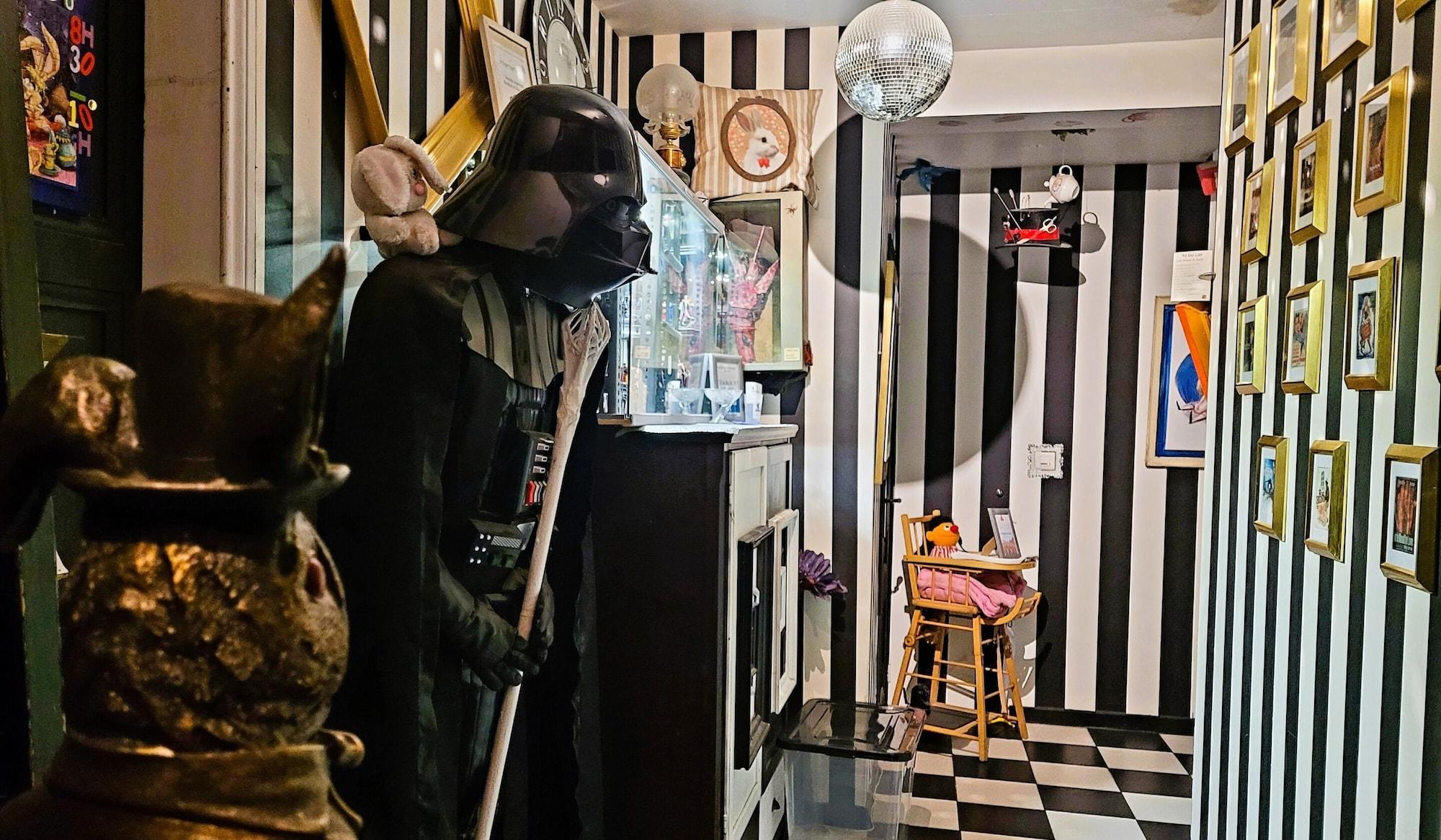 Vista Lobby Suivez le Lapin Blanc