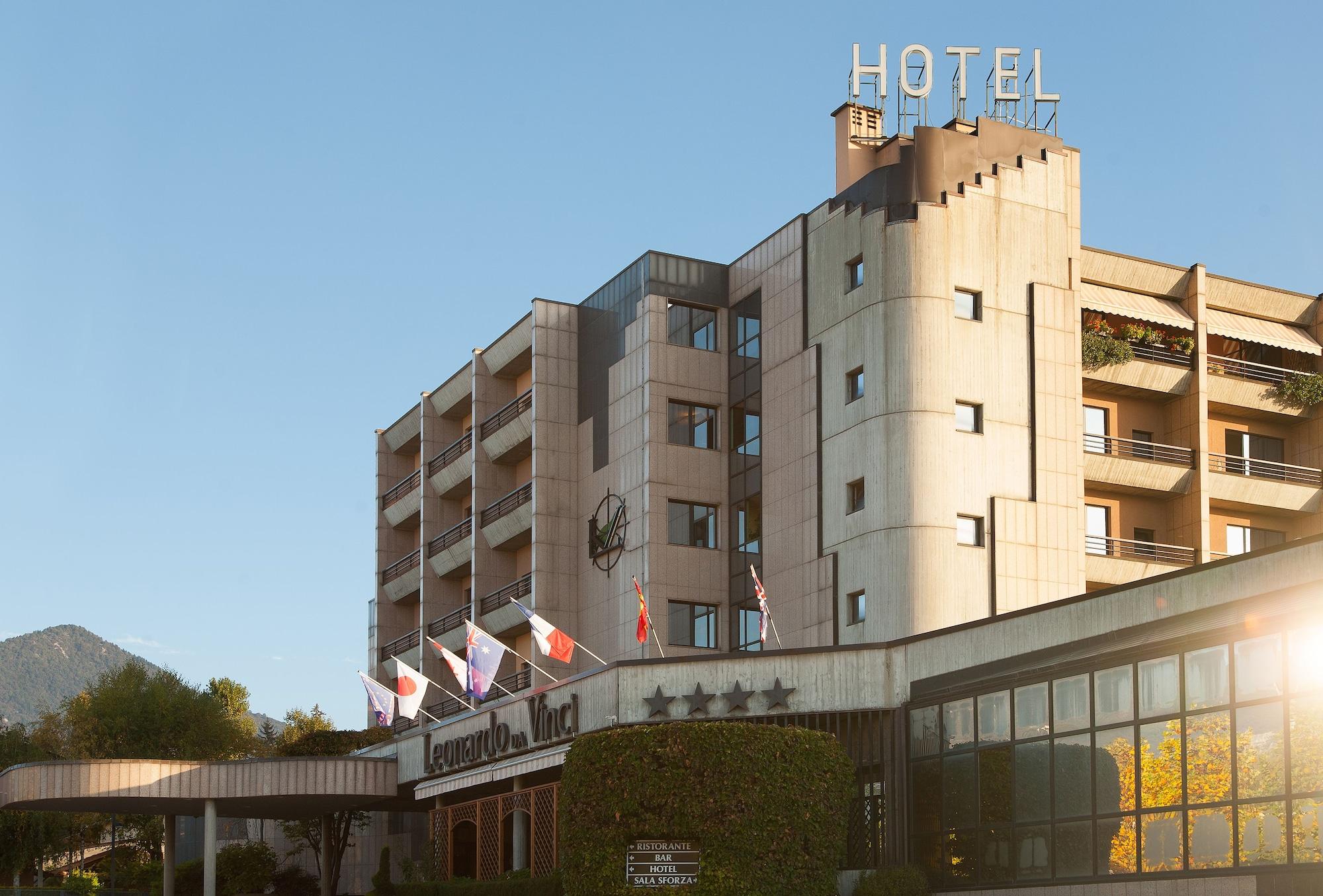 Vista Exterior HOTEL LEONARDO DA VINCI