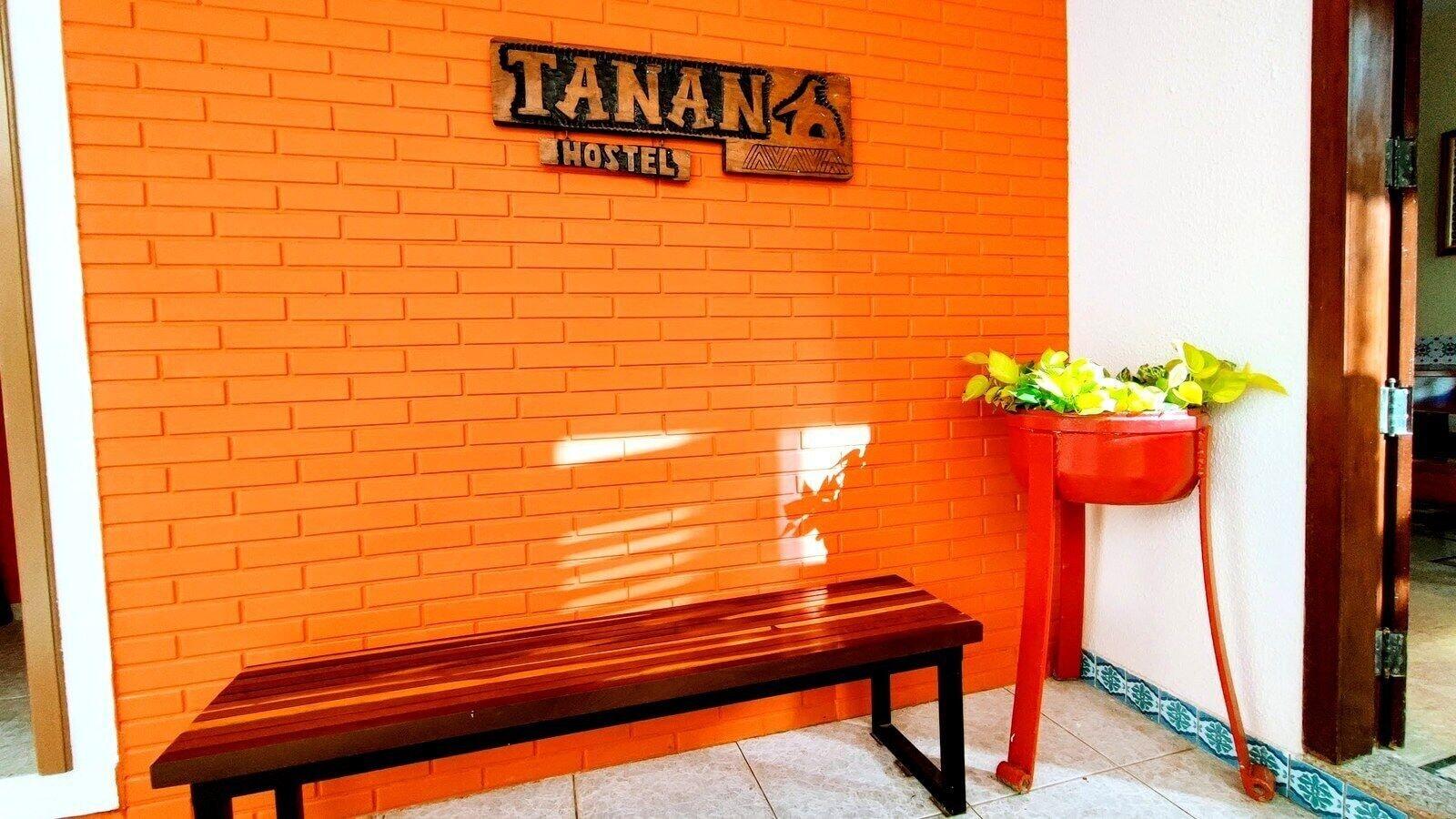 Vista Exterior Tanan Hostel