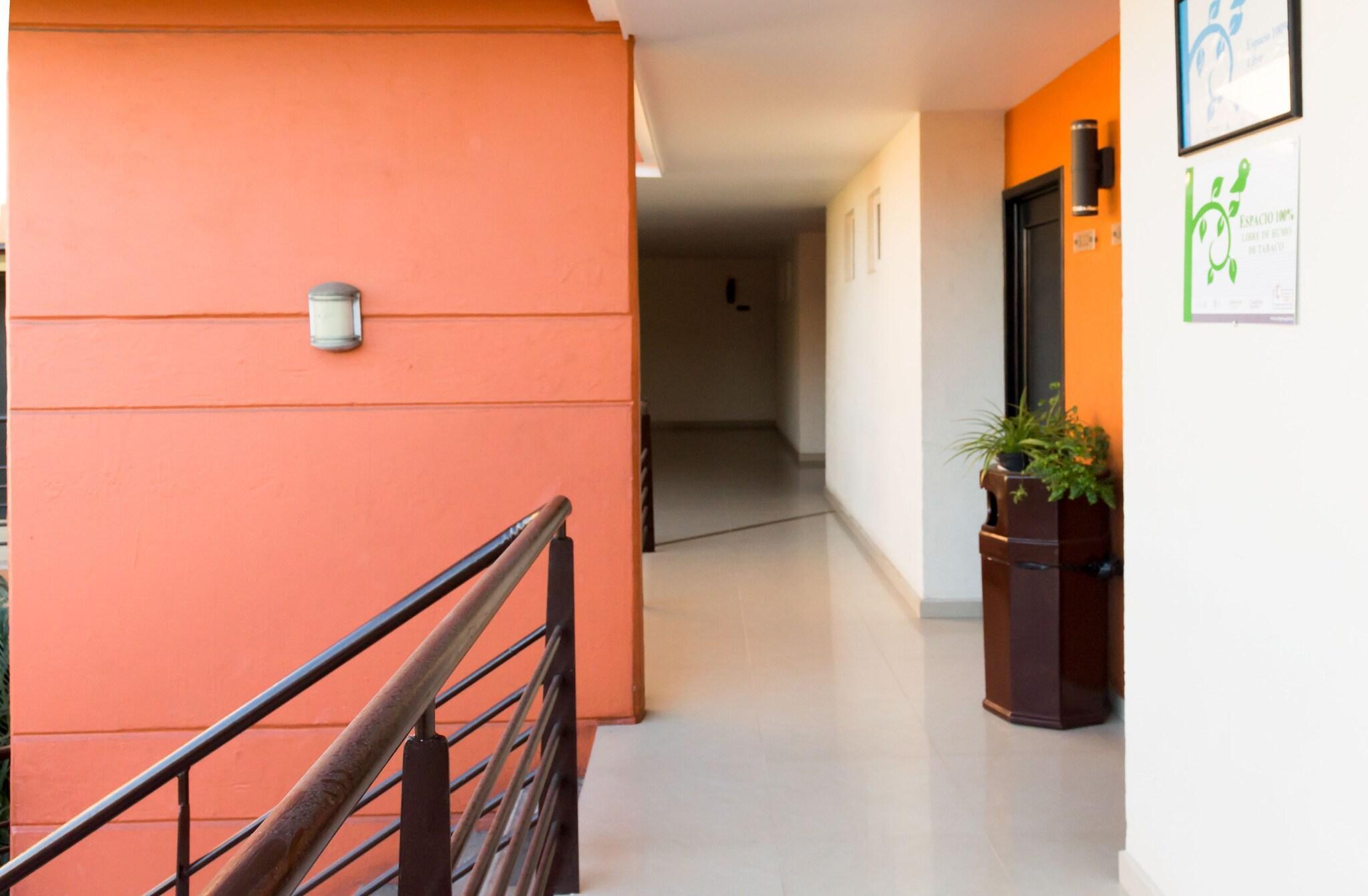 Vista Lobby Porto Hotel