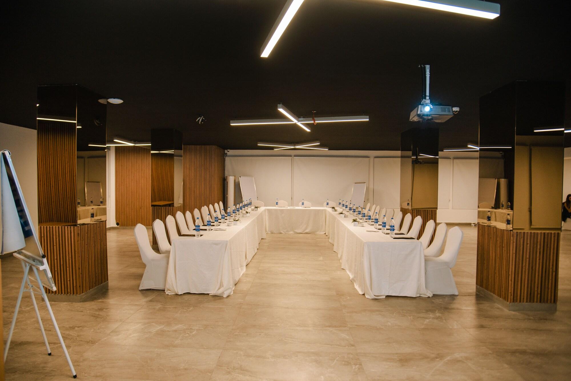 Sala de Reuniones VERTIGO HOTEL