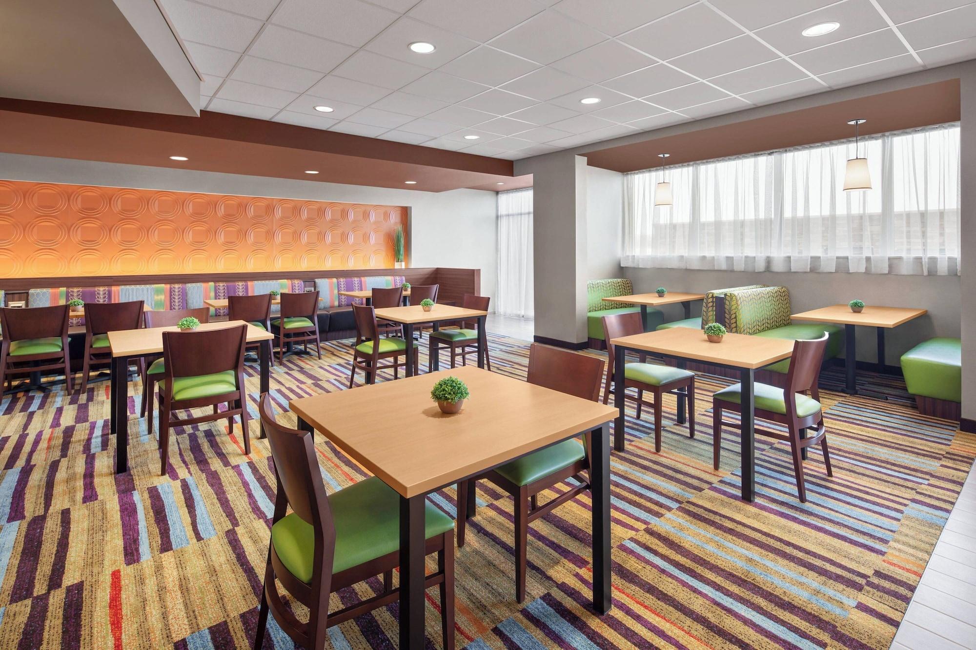 Restaurant Fairfield Inn & Suites by Marriott Poplar Bluff