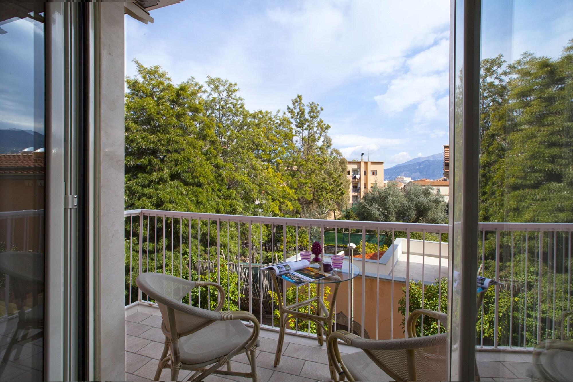 Vista Exterior Estate4home- L'Onda Viola