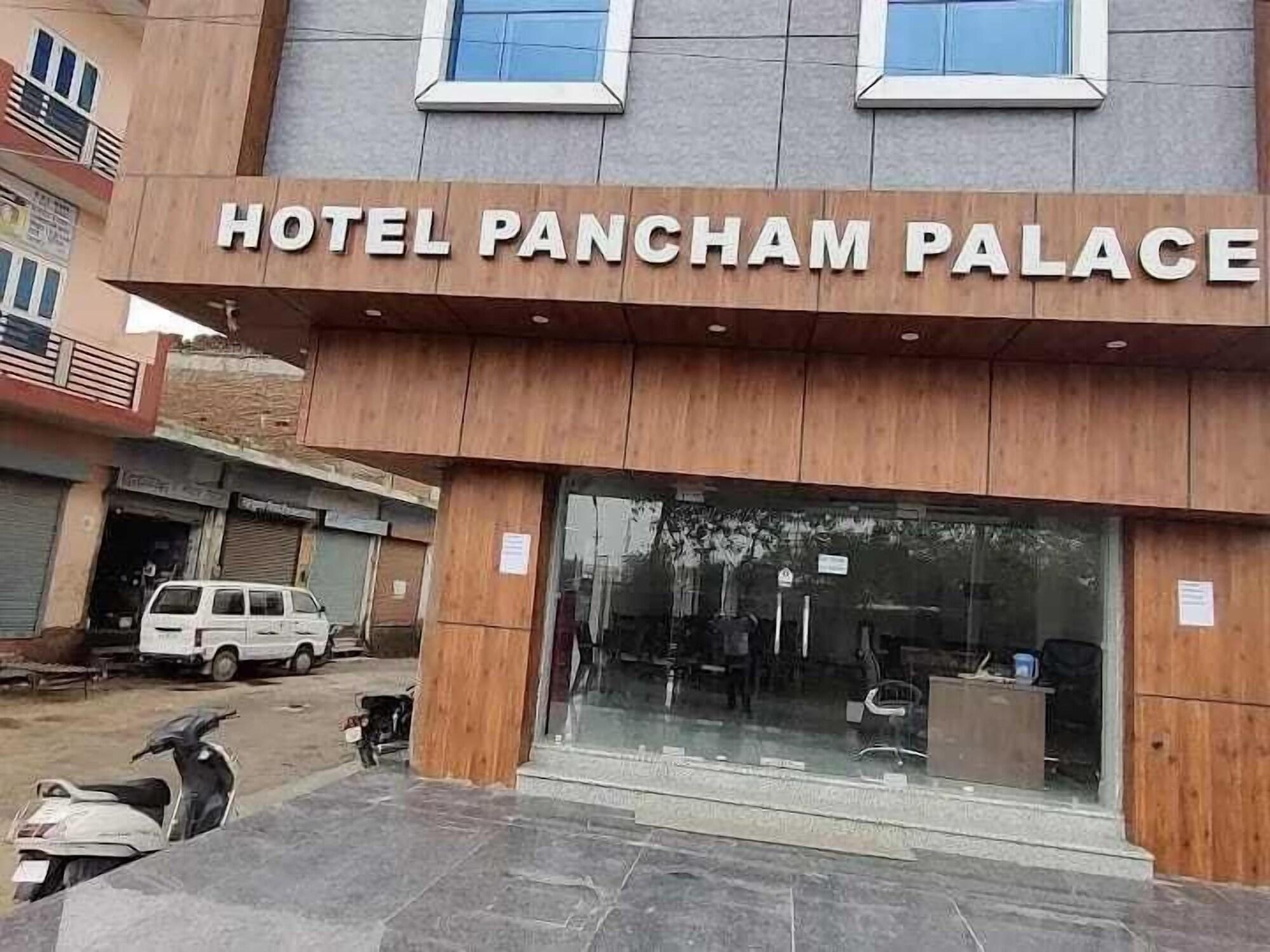 Vista Exterior hotel pancham palace