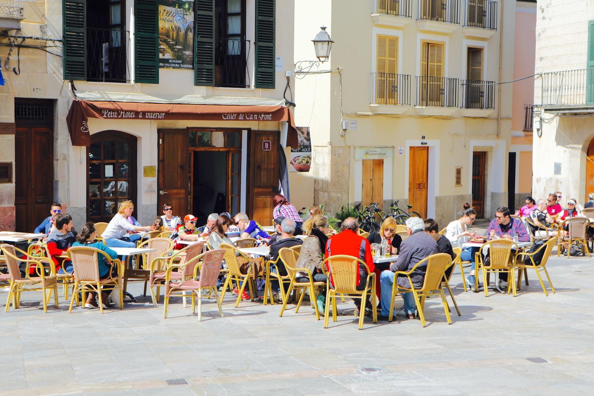 Comodidades del Alojamiento Hotel Can Font