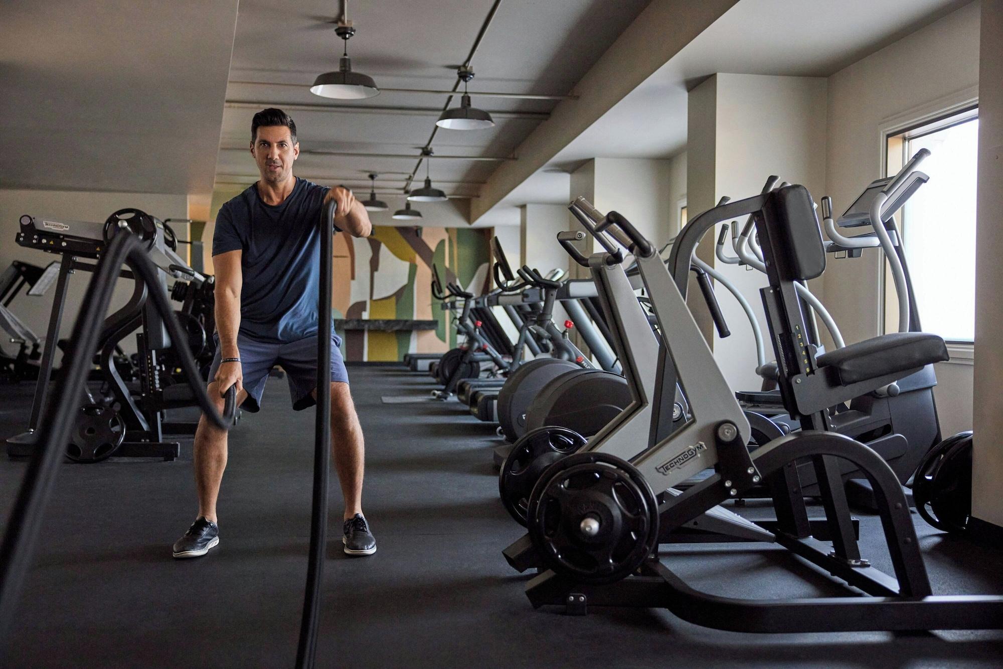 Gimnasio The Camby, Autograph Collection