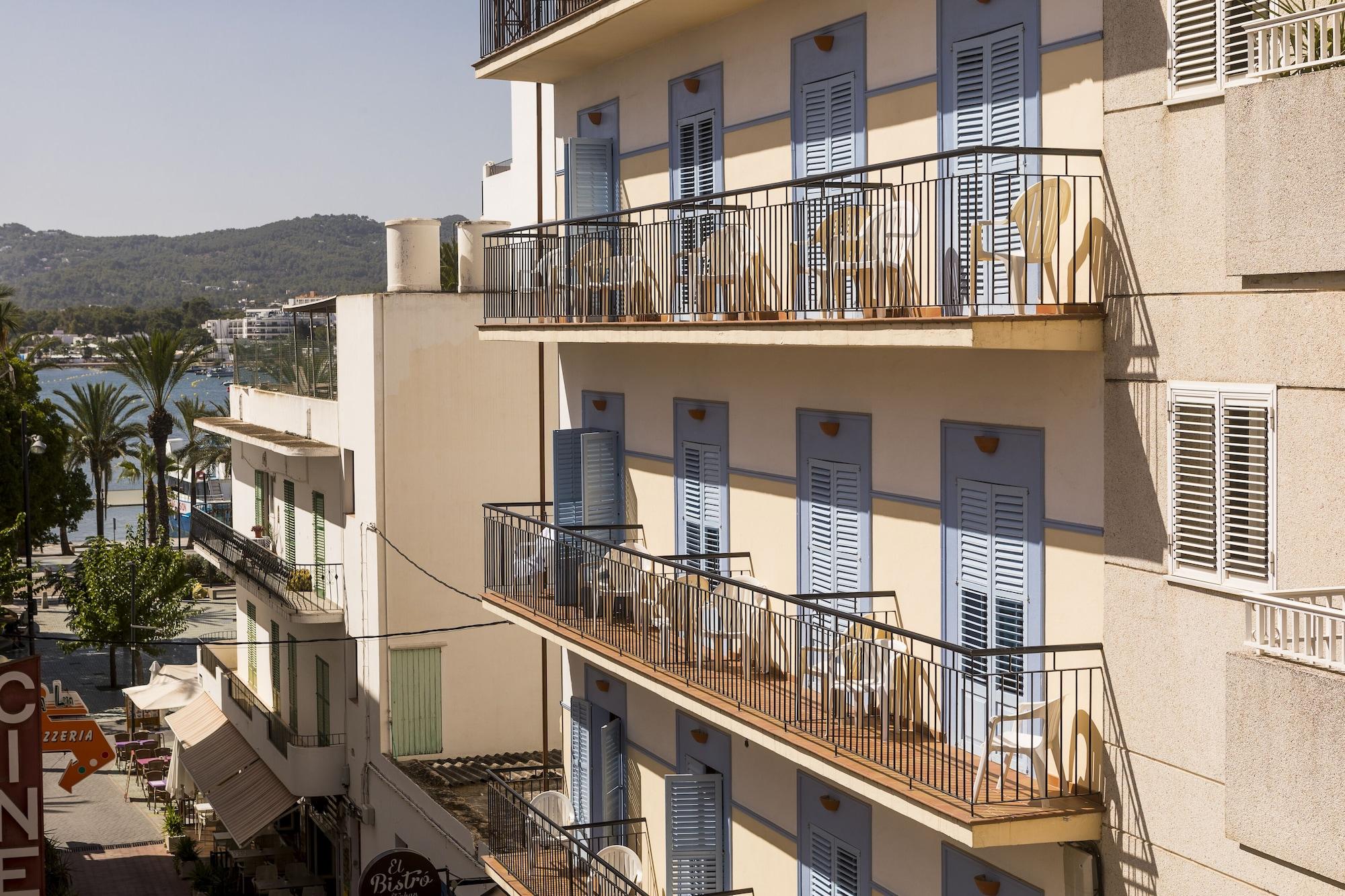 Varios Hostal Ferrer