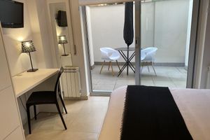 Alojamiento - Hostal Somnis