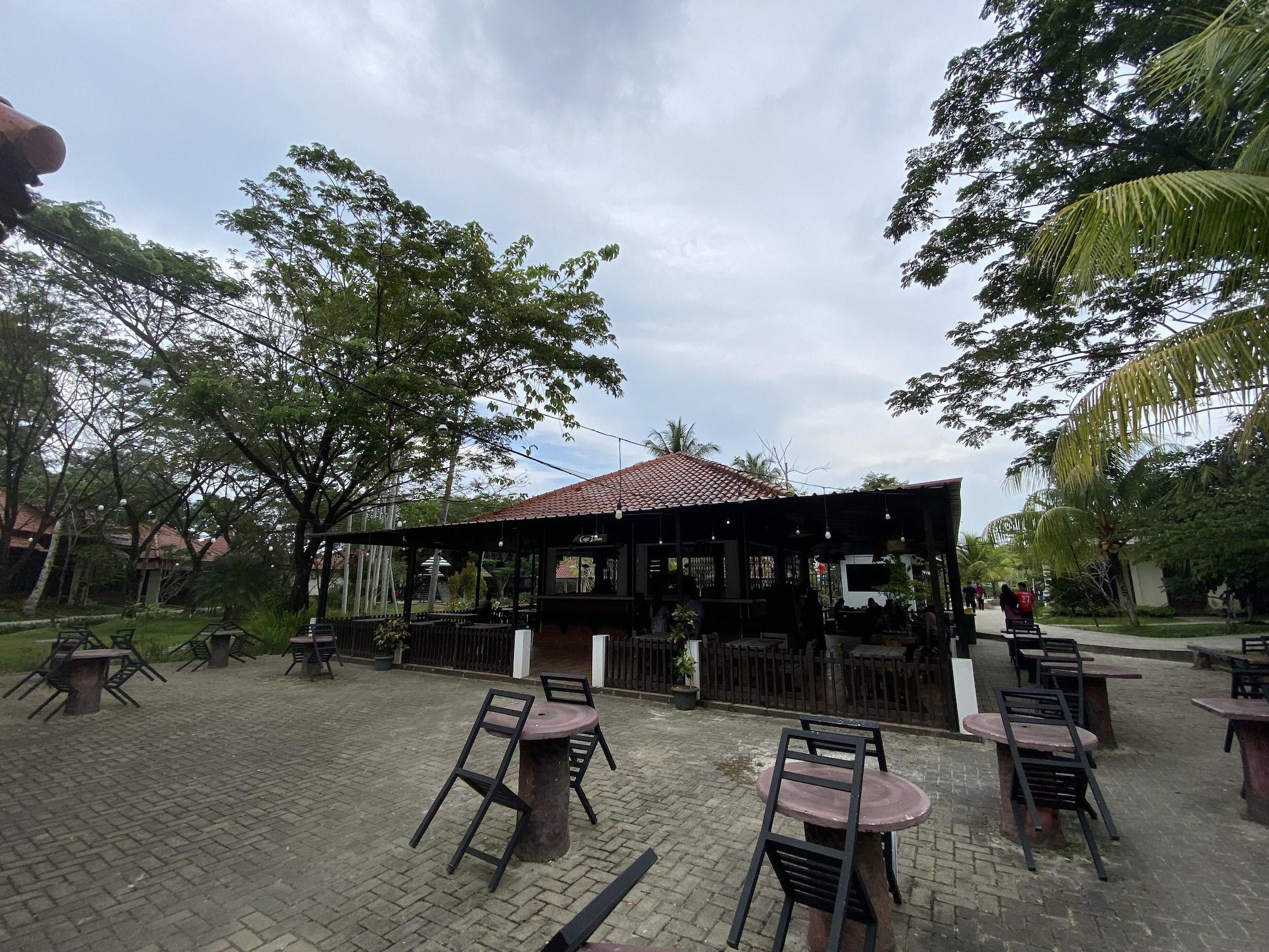 Vista Exterior Dayang Resort Singkawang
