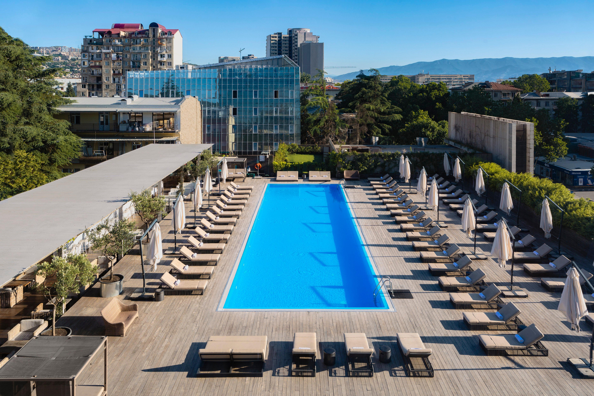 Vista Piscina Holiday Inn Tbilisi by IHG