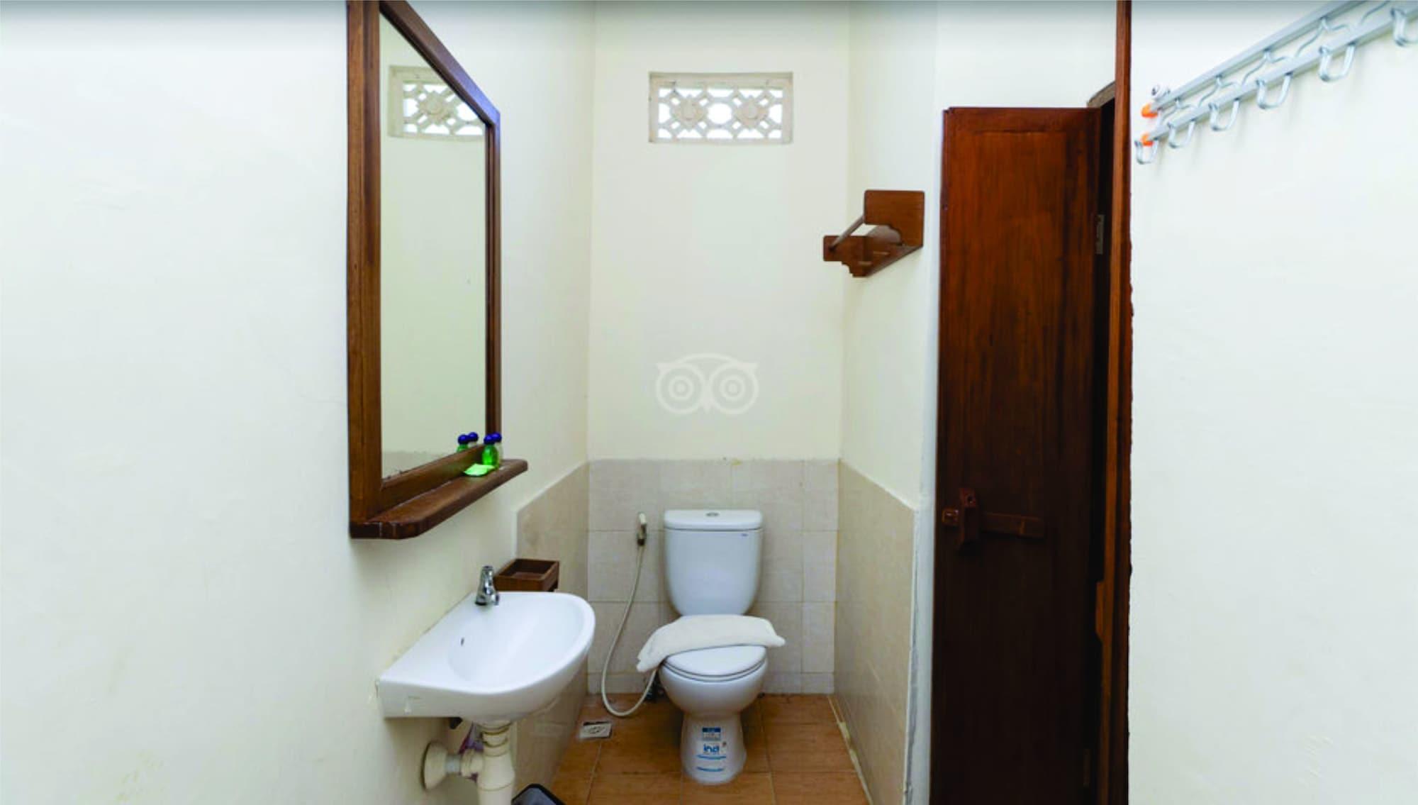 Equipamiento de Habitación Villa Karang homestay