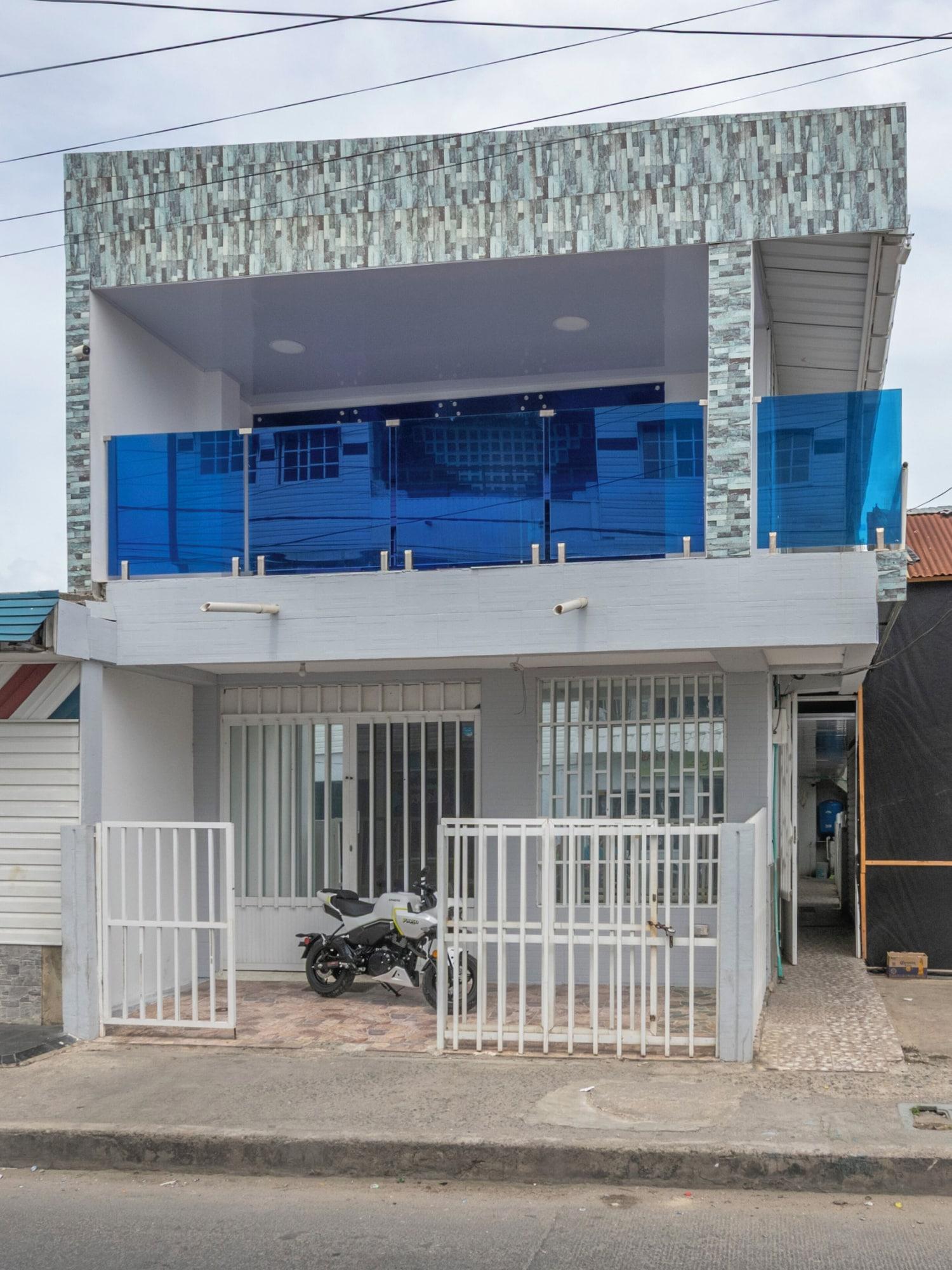 Vista Exterior four kids posada