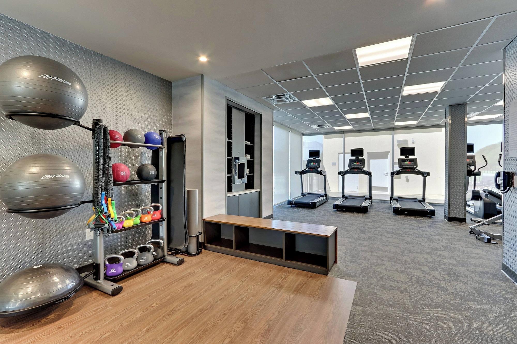 Gimnasio Fairfield Inn & Suites by Marriott Dallas Love Field
