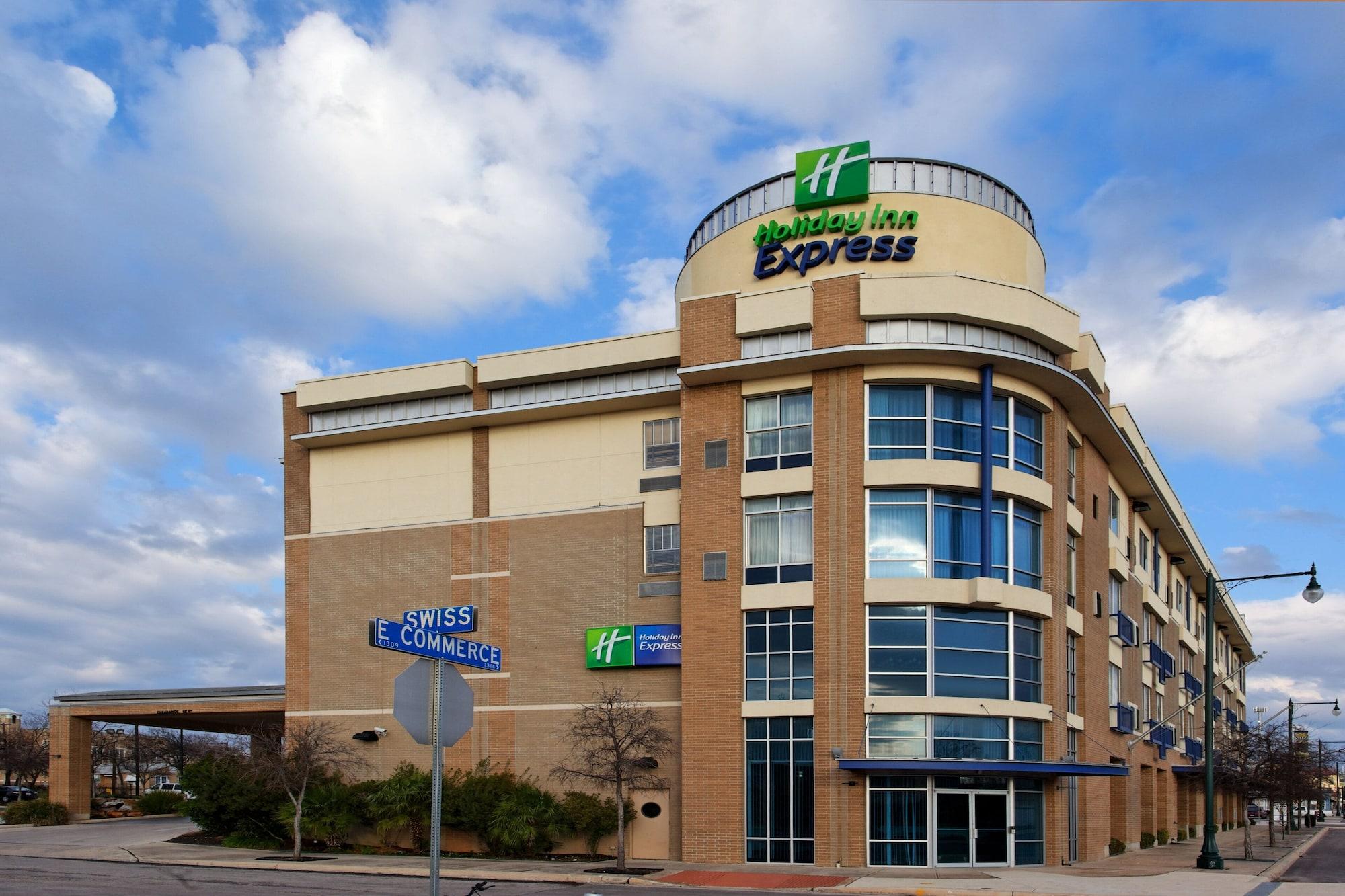 Vista Exterior Holiday Inn Express San Antonio Rivercenter Area by IHG