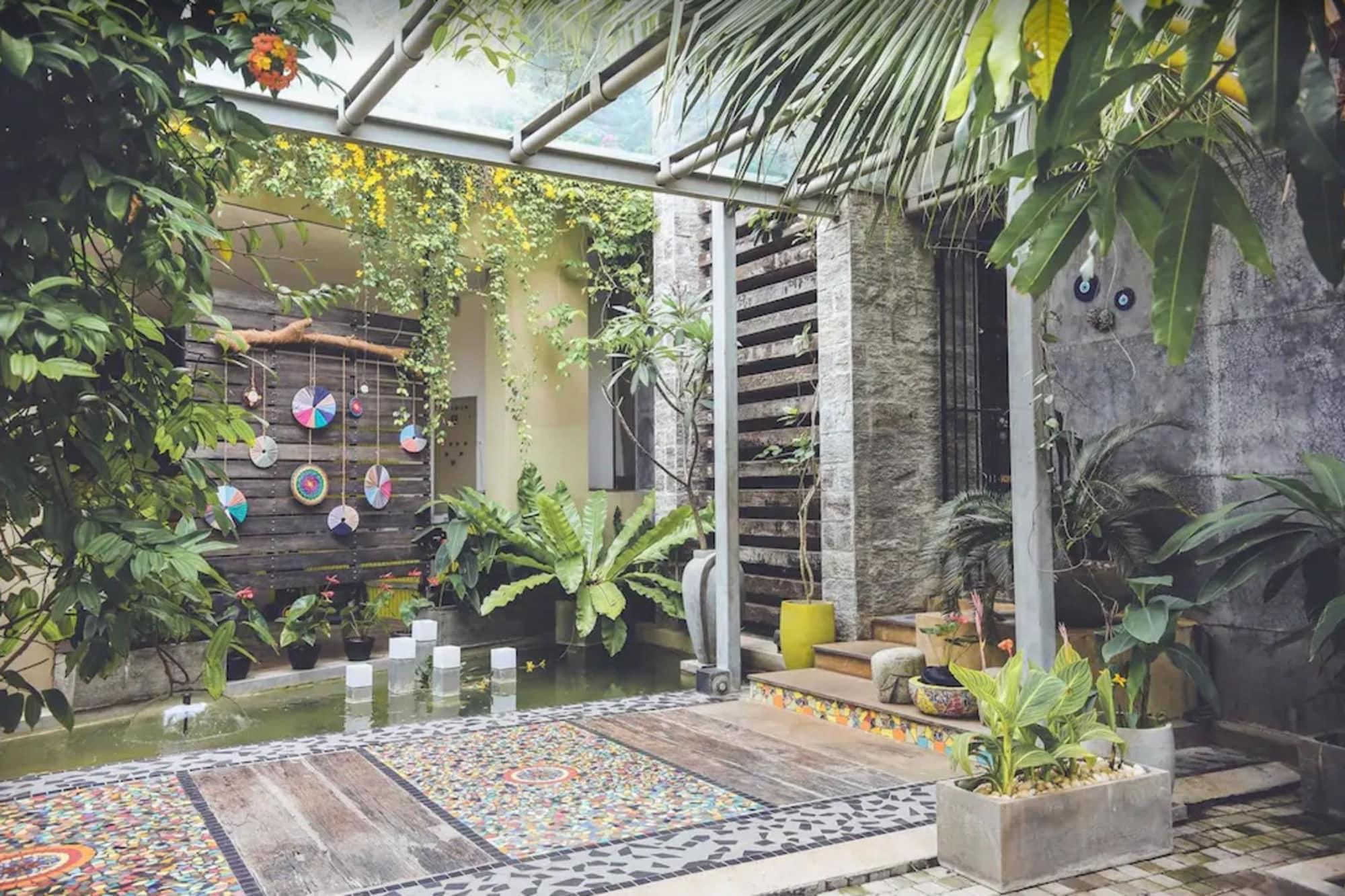 Varios Aathma Colombo House