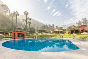 Alojamiento - El Pueblo Resort & Convention Center