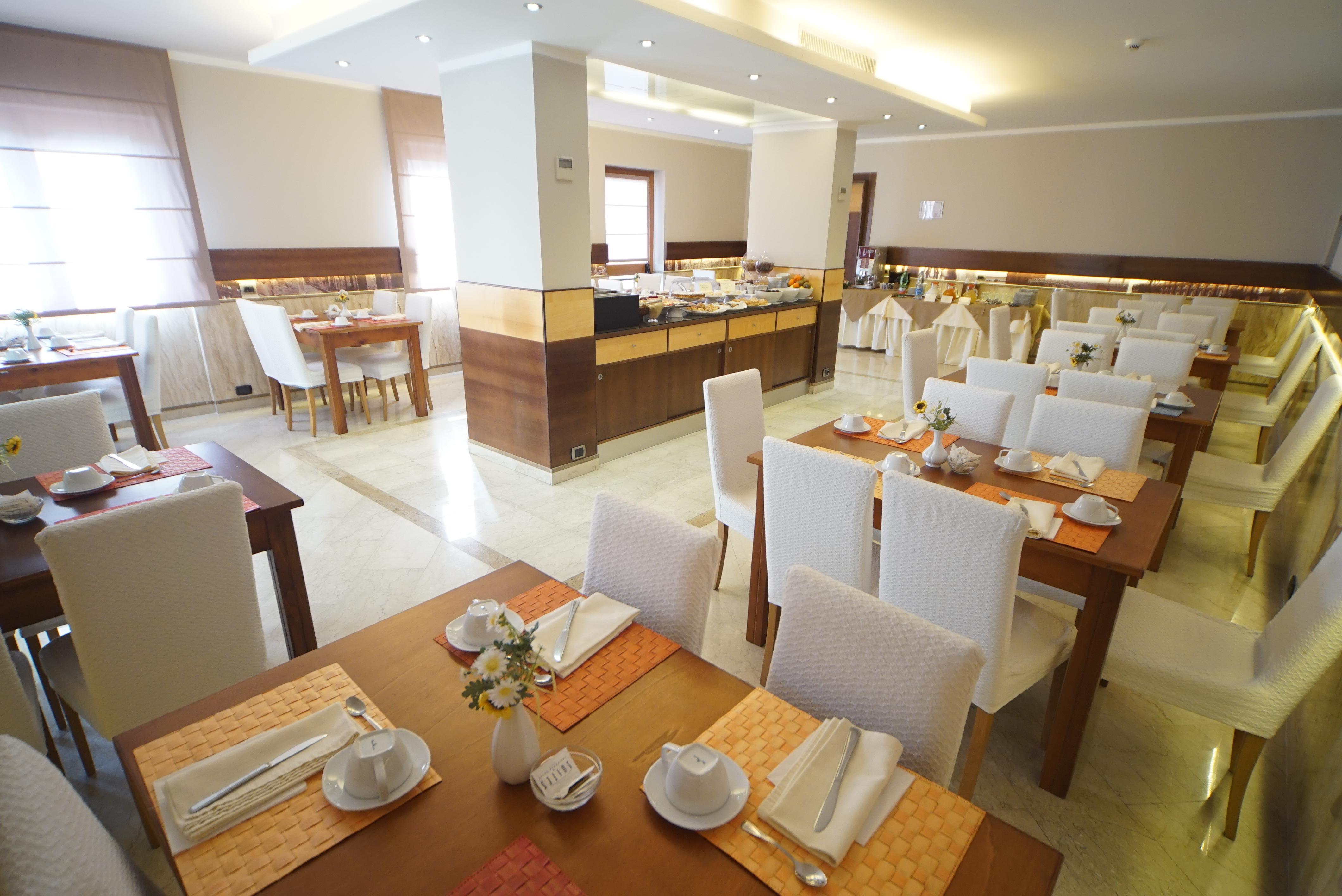Restaurant Suites & Residence Hotel
