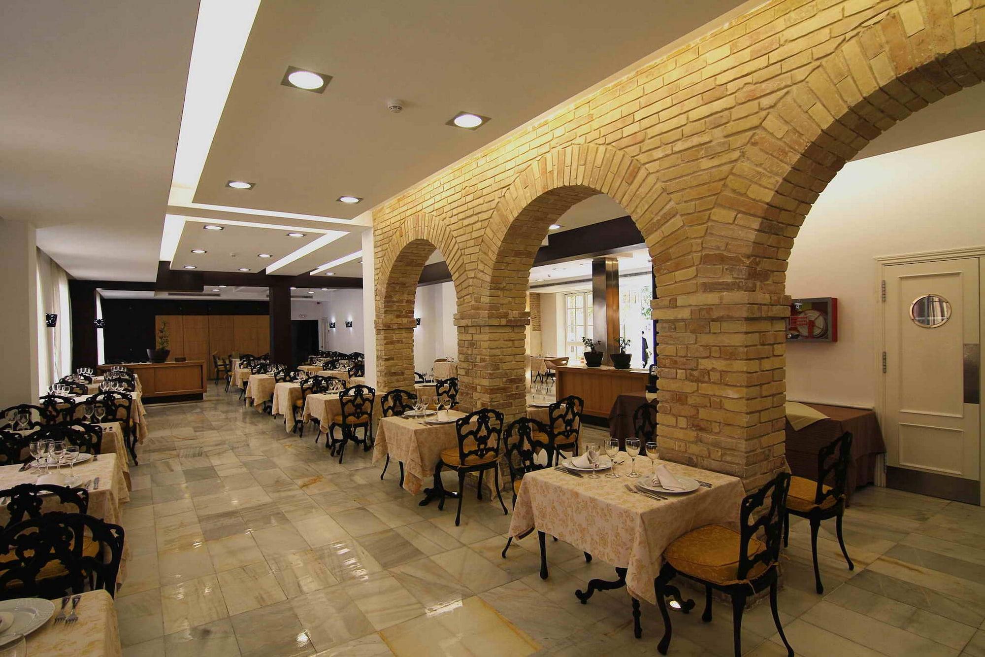 Bar/Salón Hotel San Gil Sevilla
